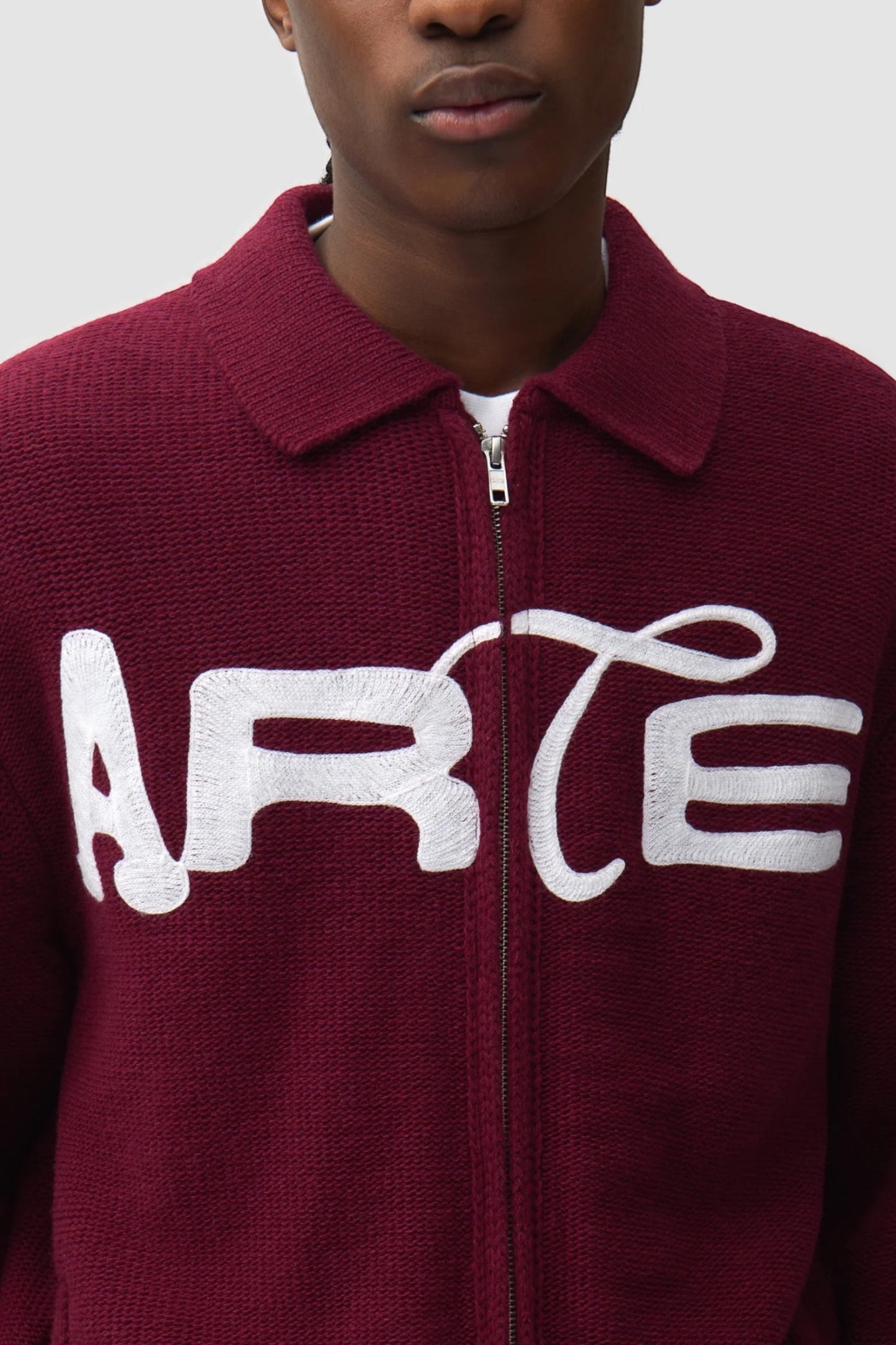 ARTE ANTWERP Stencil Zip Cardigan Bordeaux | Cardigan Laine Premium | Edgar Bdx