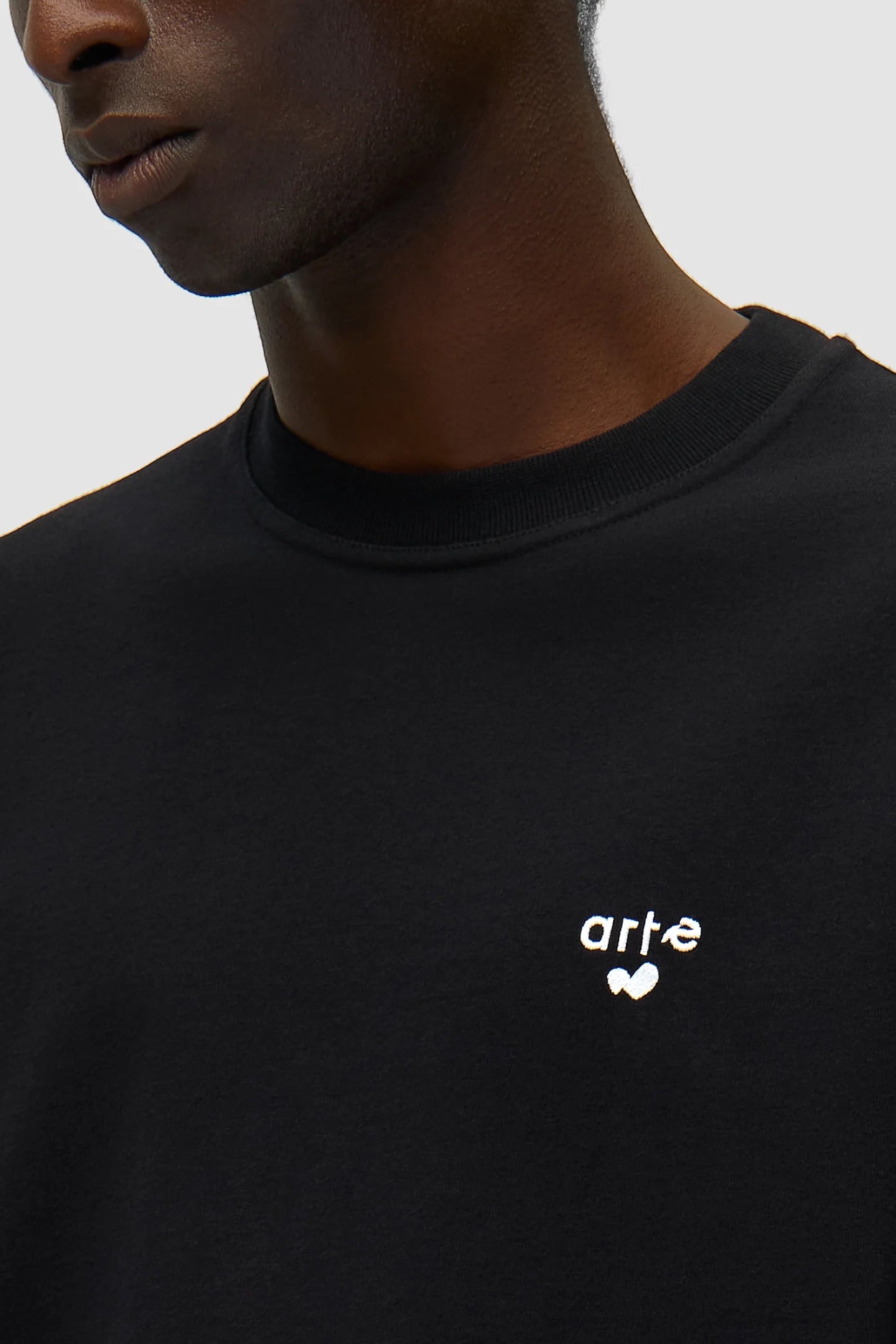 ARTE Heart Logo T-Shirt Black | T-Shirt Coton Premium Broderie Cœur