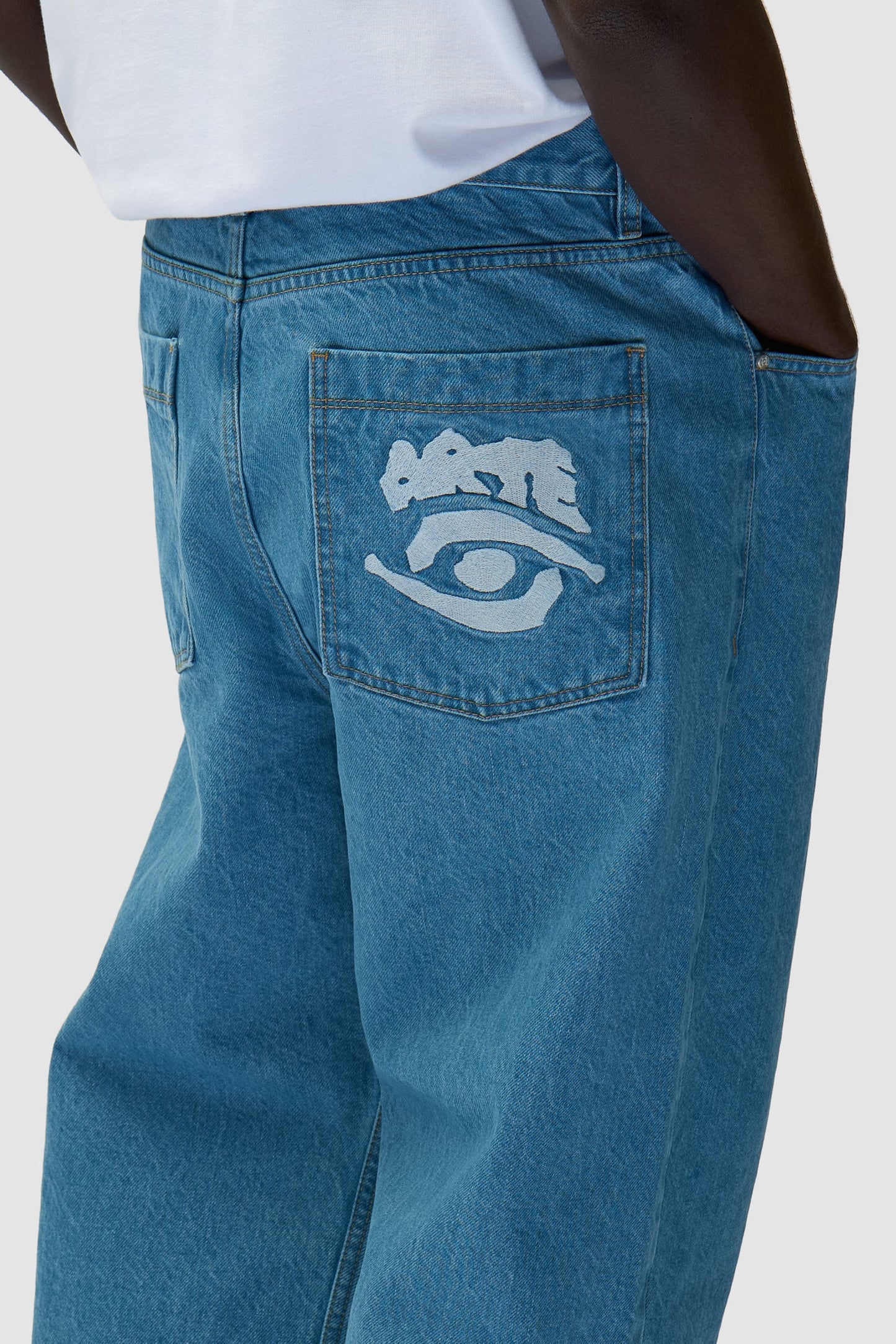 Arte - Back Pocket Graphic Pant (Bleach)