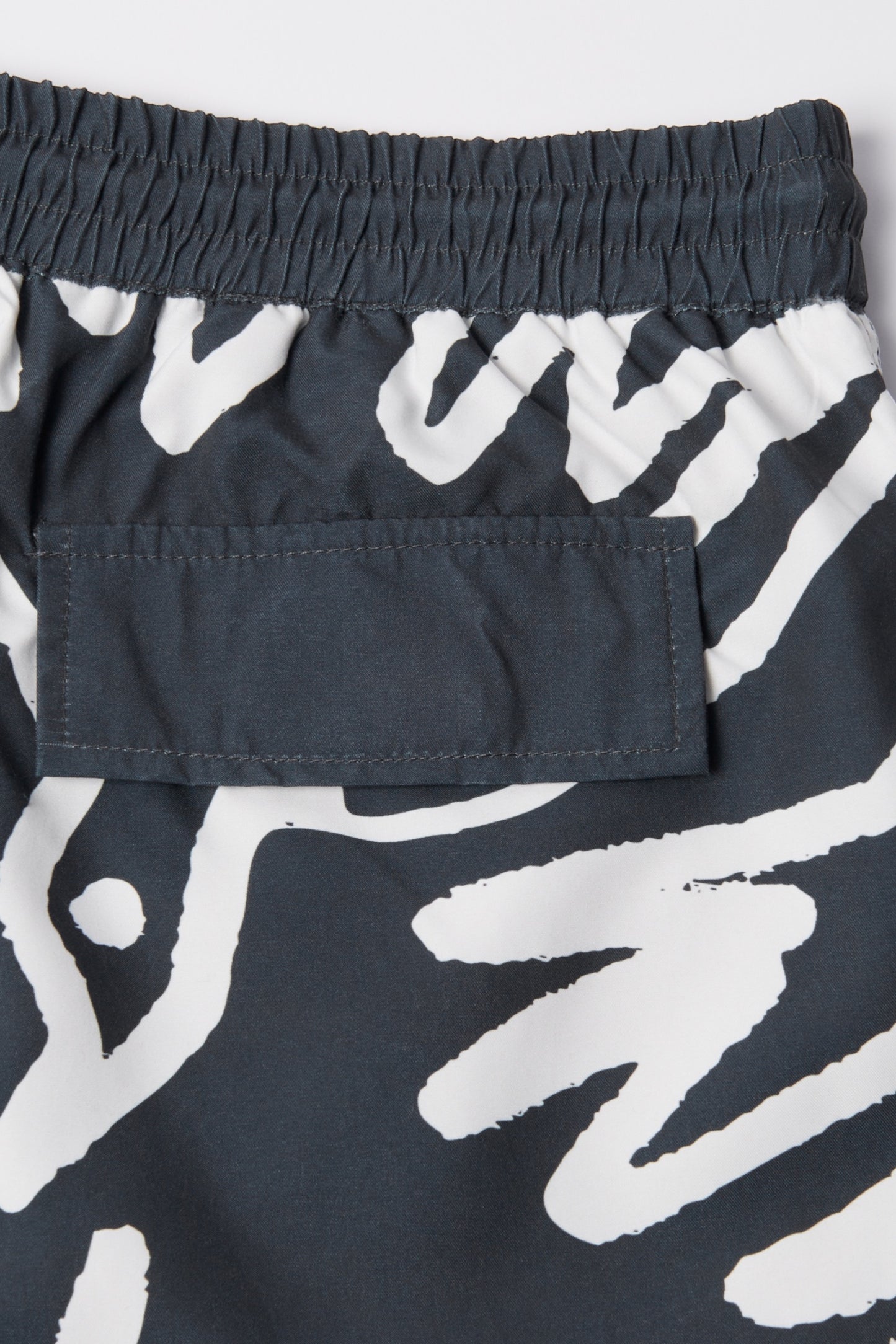 By Parra Birds Fly Free Swim Short Black | Short de Bain Imprimé | Edgar Bdx