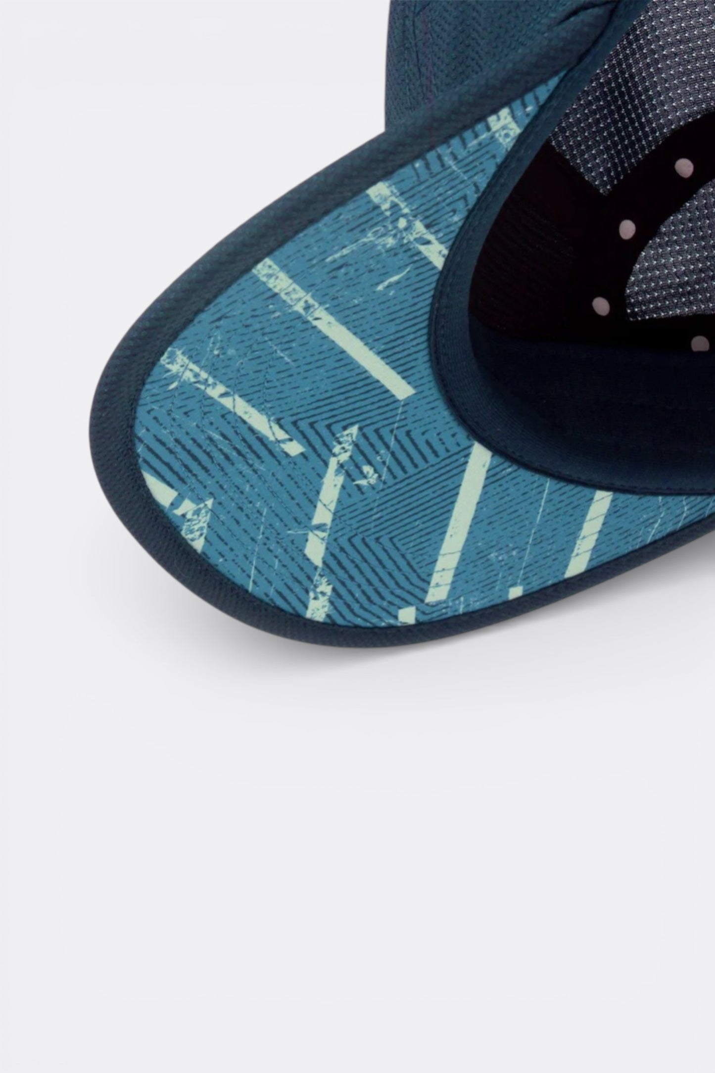 ciele-athletics-gocap-eq-deep-space