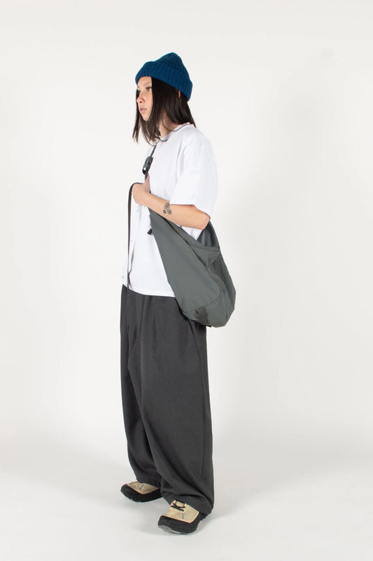 Estudio Niksen Crossbody City Bag Grey | Sac Nylon Résistant Eau Multiport Corée | Edgar Bdx