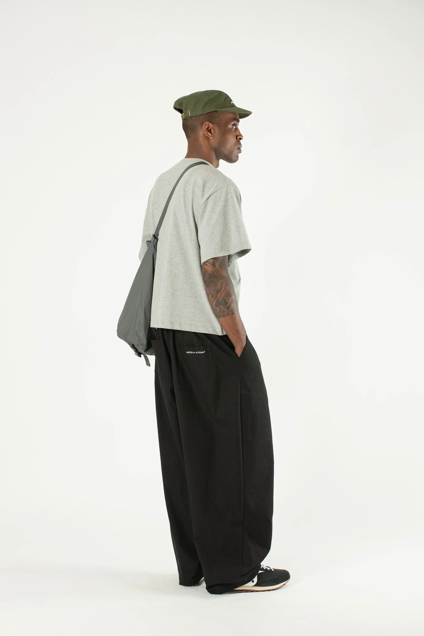 Estudio Niksen - Signature Cropped Tee (Grey)