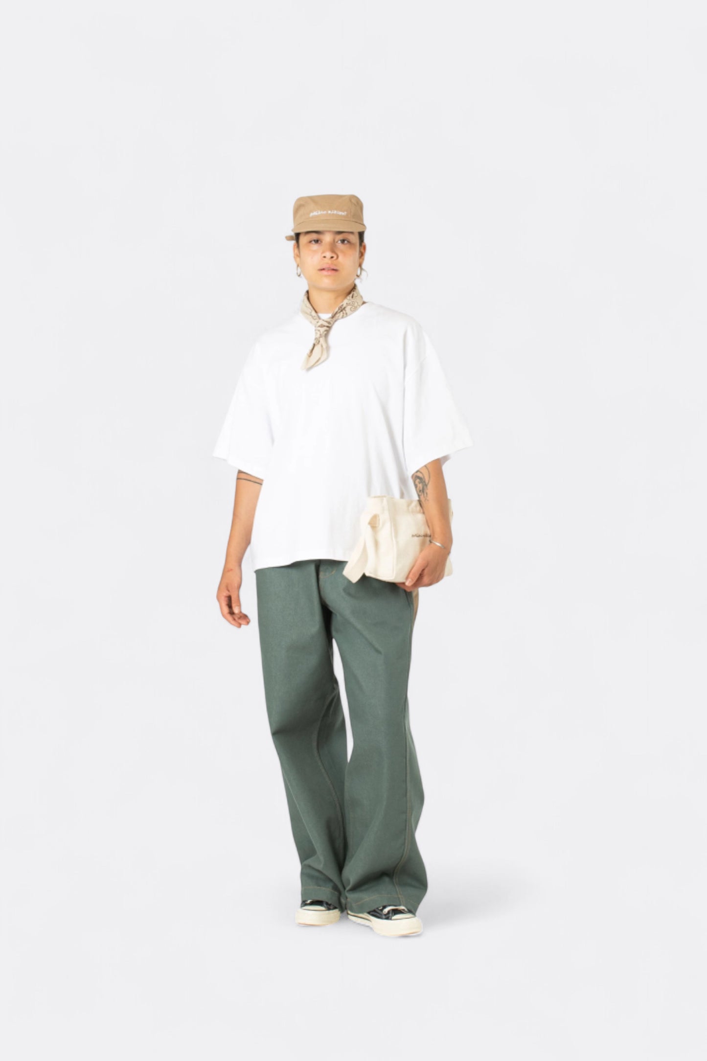 Estudio Niksen - Signature Cropped Tee (White)