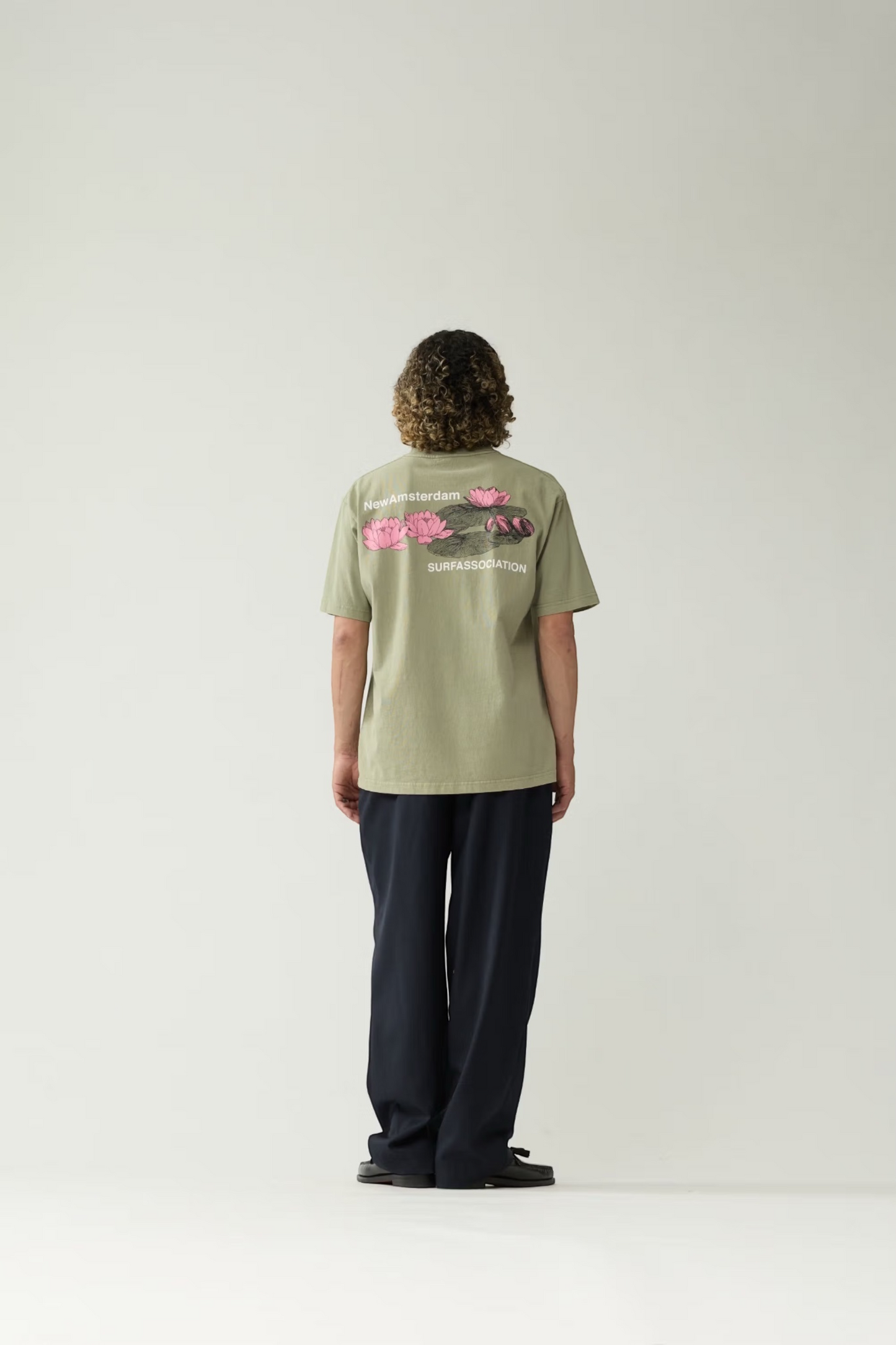 NEW AMSTERDAM SURF ASSOCIATION Lilies Tee Sea Grass | T-Shirt Coton Premium | Edgar Bdx