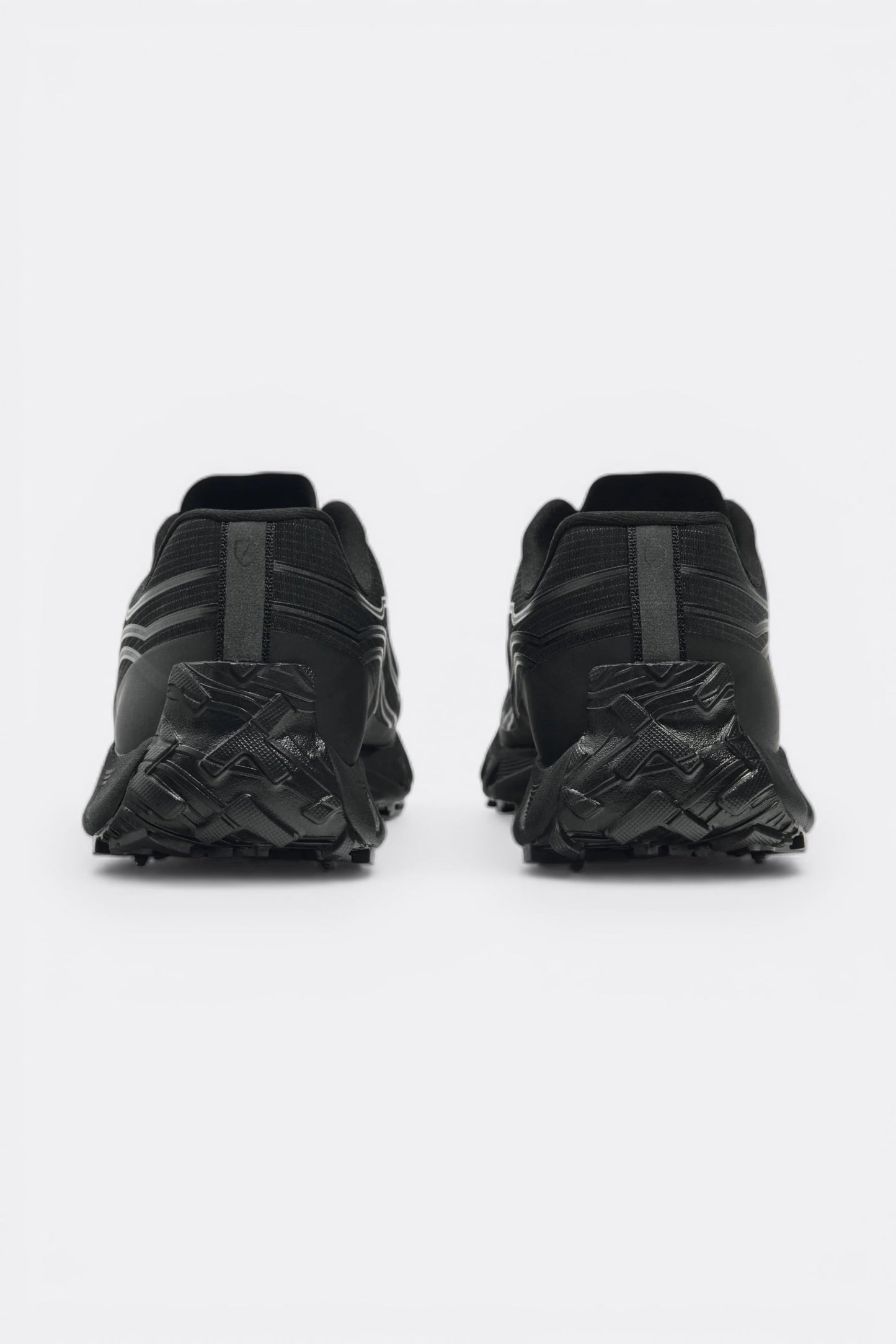 Norda 002 Stealth Black - Chaussure Trail Running Dyneema & Vibram - Edgar Bdx