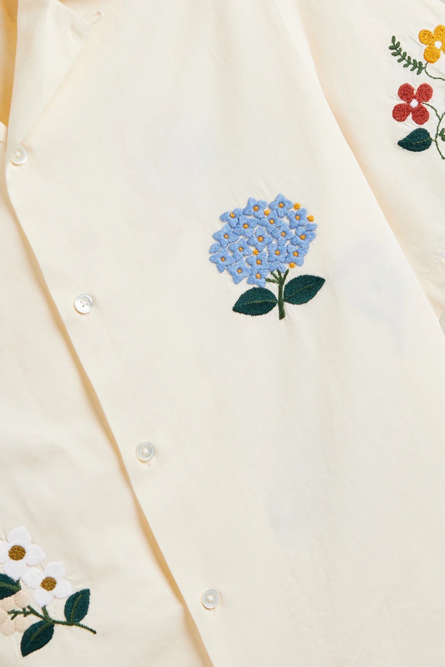 Portuguese Flannel Embroidery Flowers Ecru | Chemise Coton Brodée Fleurie | Edgar Bdx