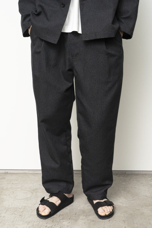 Still By Hand - Pantalon Couleurs Mélangées 1 Pince (Ink Black) | Pantalon Japonais