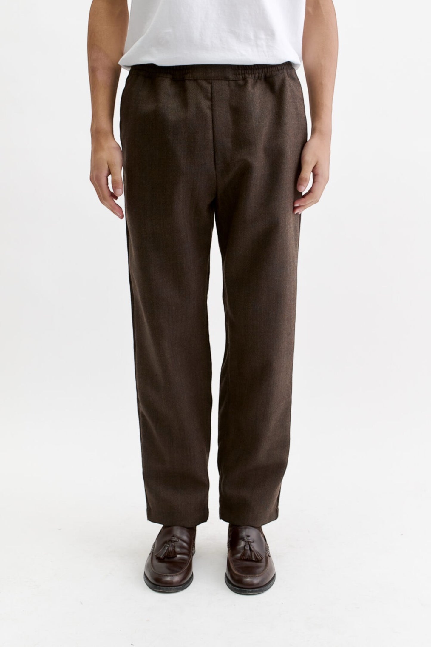 A KIND OF GUISE Banasa Pants Smoked Ebony Melange | Pantalon Laine | Edgar Bdx