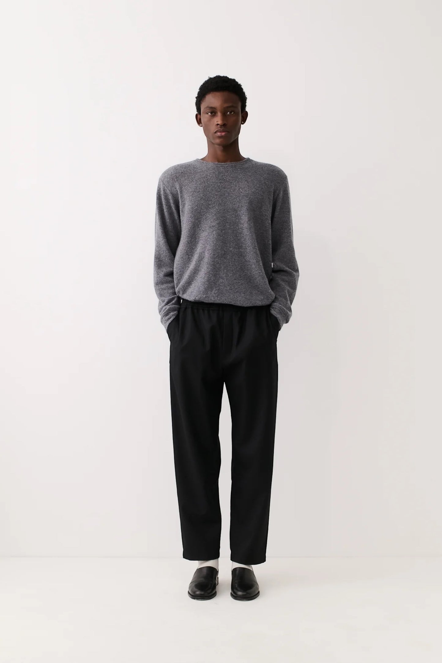 A KIND OF GUISE Banasa Pants Visavis Black | Pantalon Flanelle Laine | Edgar Bdx