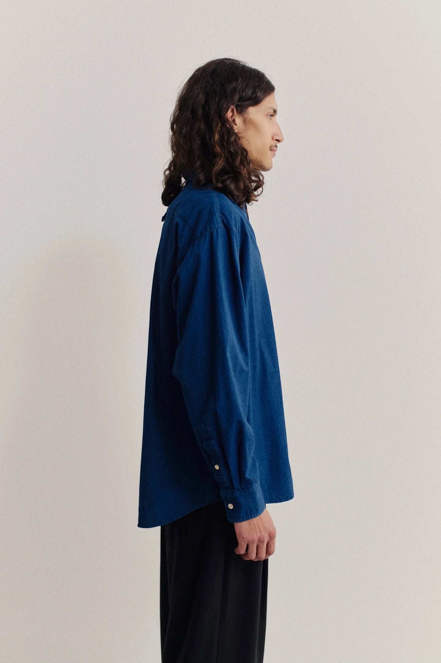 A Kind Of Guise Banita Button Down Shirt Soft Indigo | Chemise Oversize Italienne