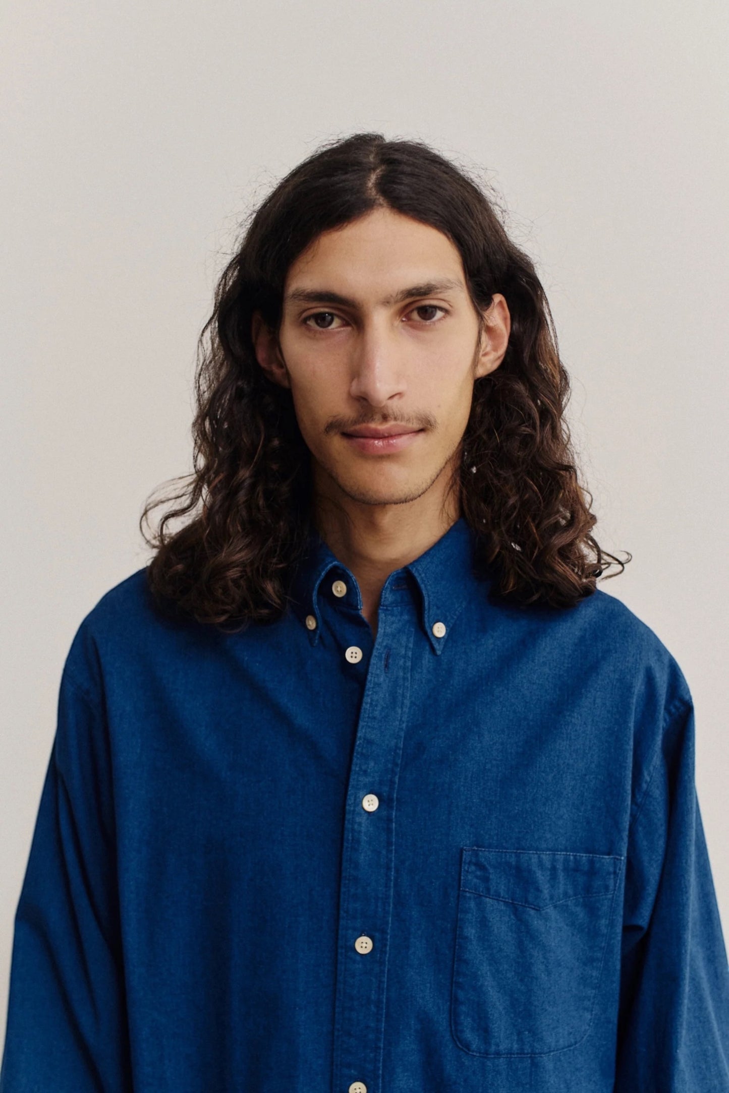A Kind Of Guise Banita Button Down Shirt Soft Indigo | Chemise Oversize Italienne