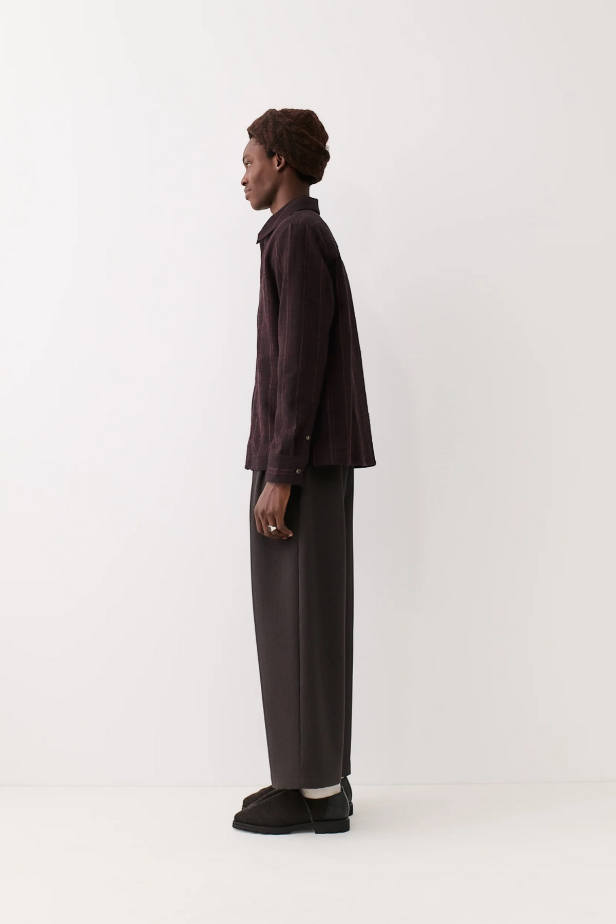 A KIND OF GUISE Cullu Overshirt Black Wine Line | Edgar Bdx