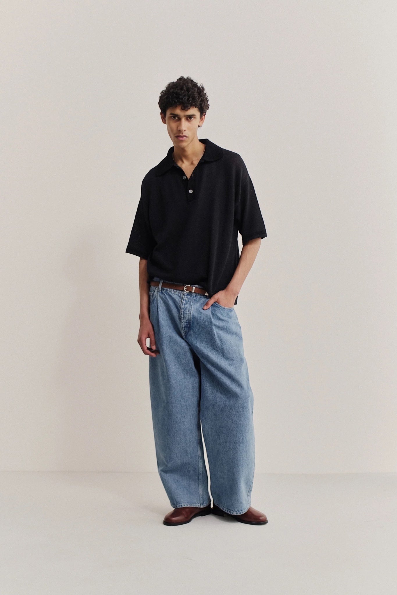 A Kind Of Guise Duma Pleated Denim Worn Denim | Jean Coton Bio Italien