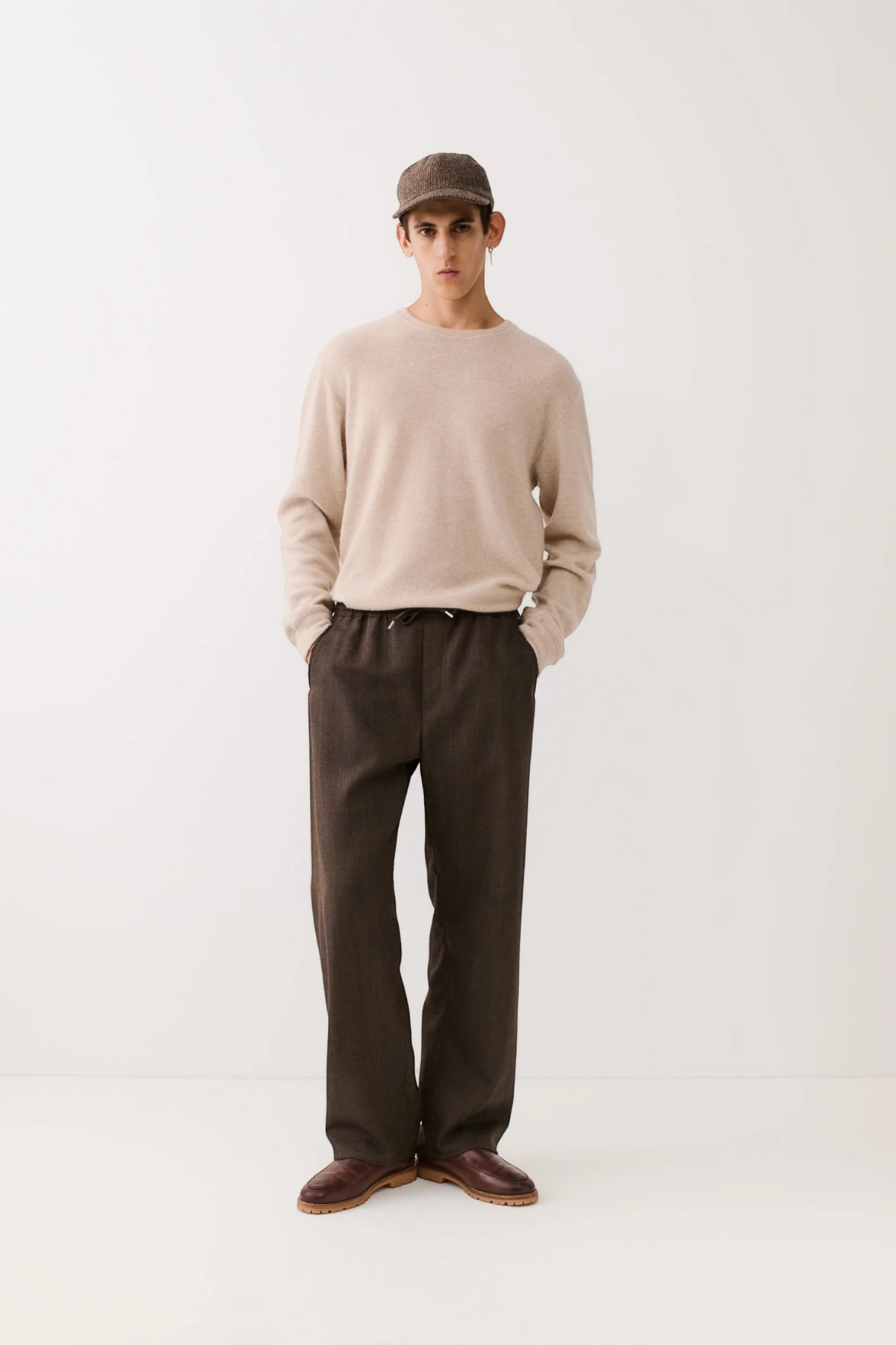 A KIND OF GUISE Samurai Trousers Smoked Ebony Melange | Edgar Bdx