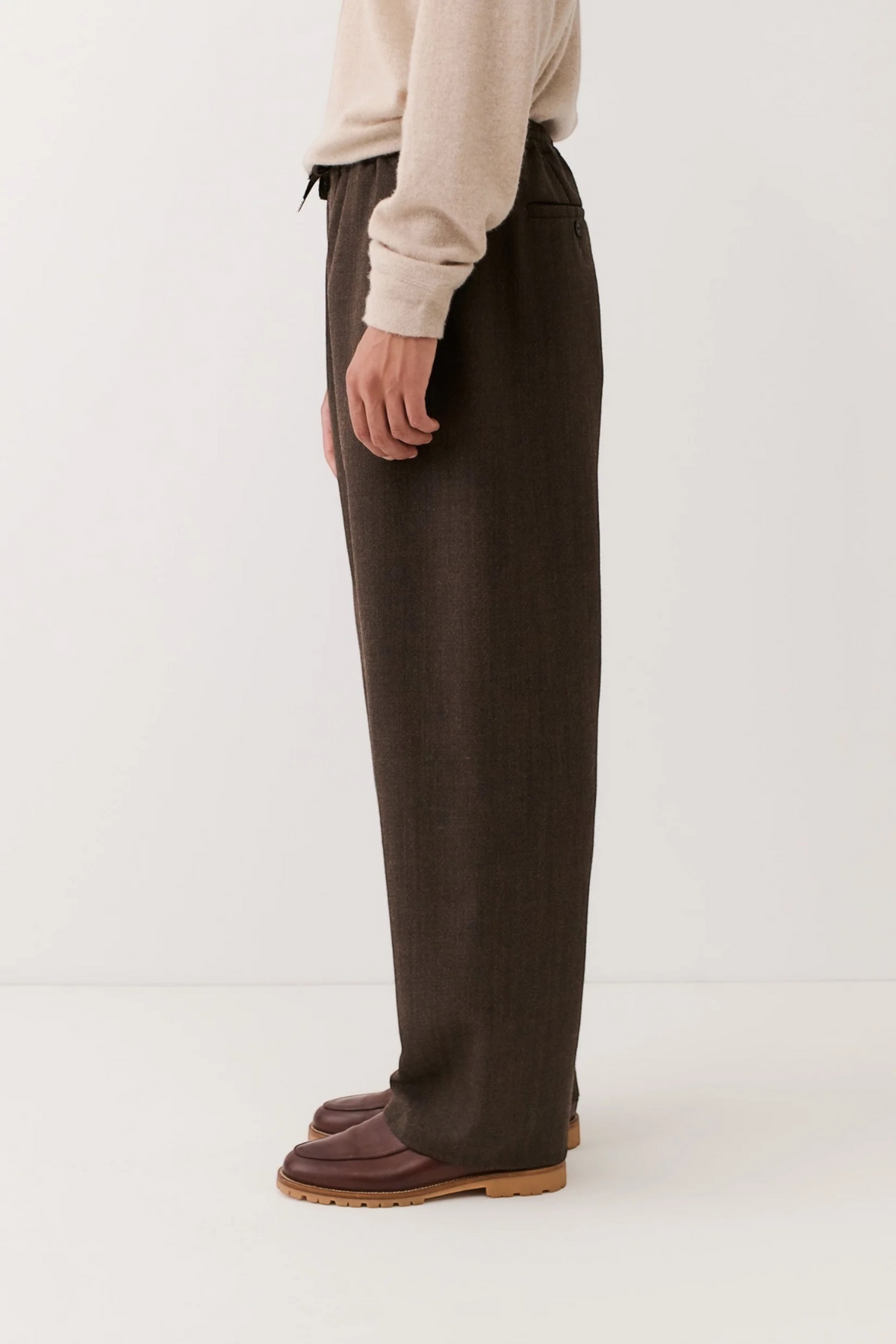 A KIND OF GUISE Samurai Trousers Smoked Ebony Melange | Edgar Bdx