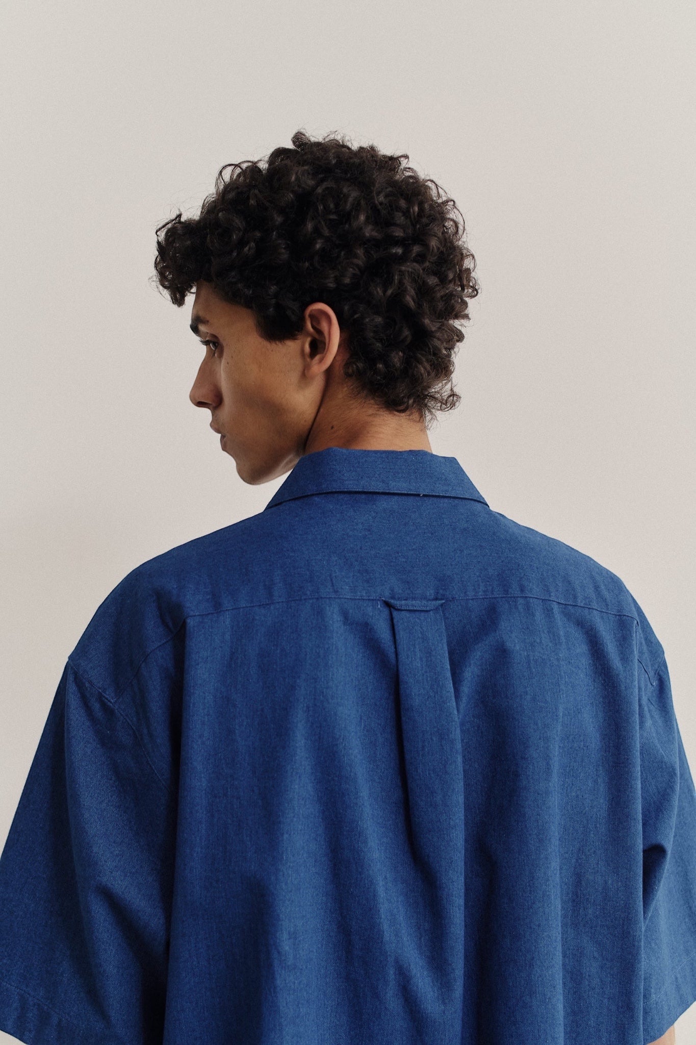 A Kind Of Guise Taita Shirt Soft Indigo | Chemise Coton Lavée Italienne