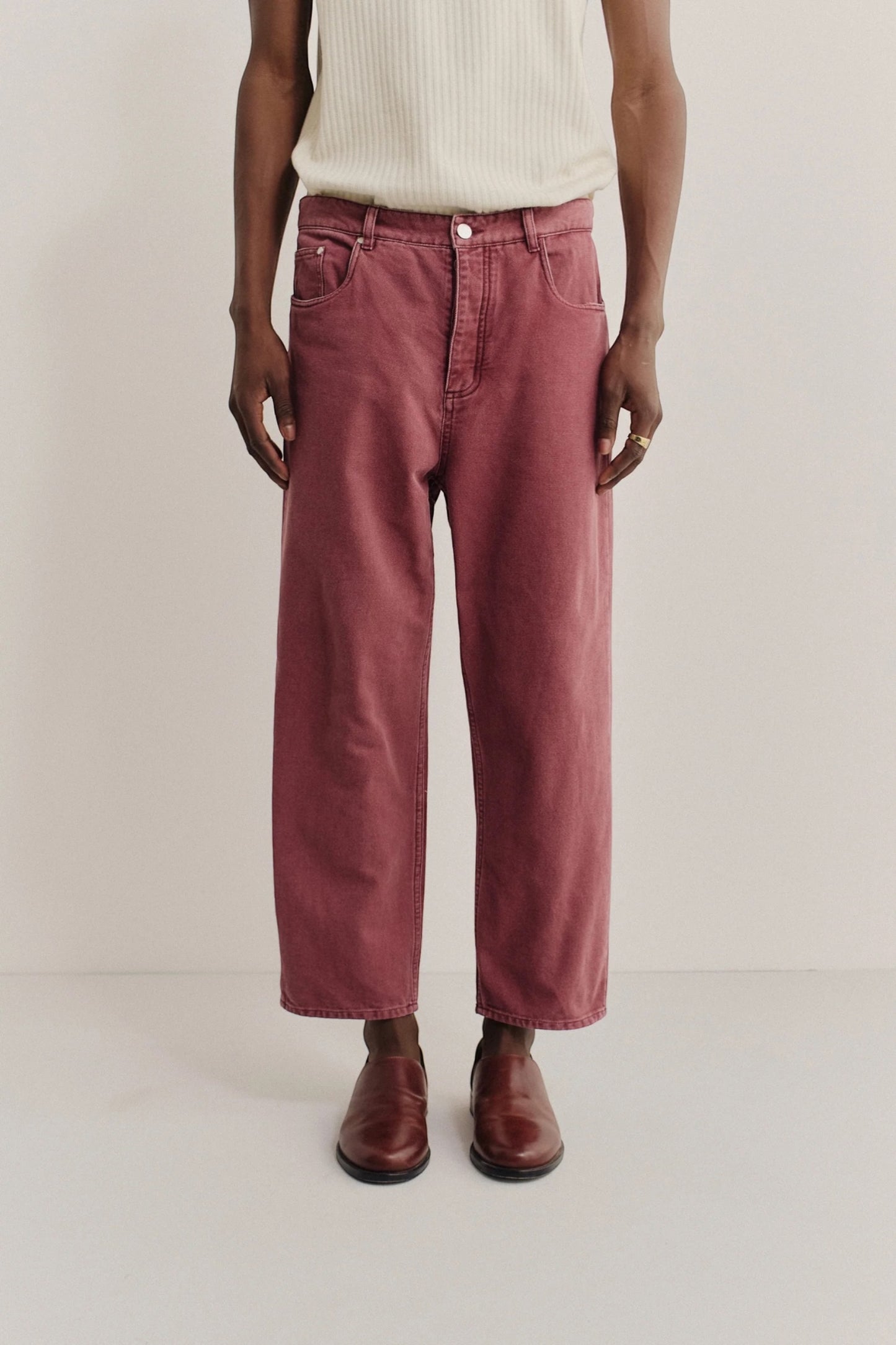 A Kind Of Guise Terek Jeans Dried Berry Denim | Jean Coton Bio Italien