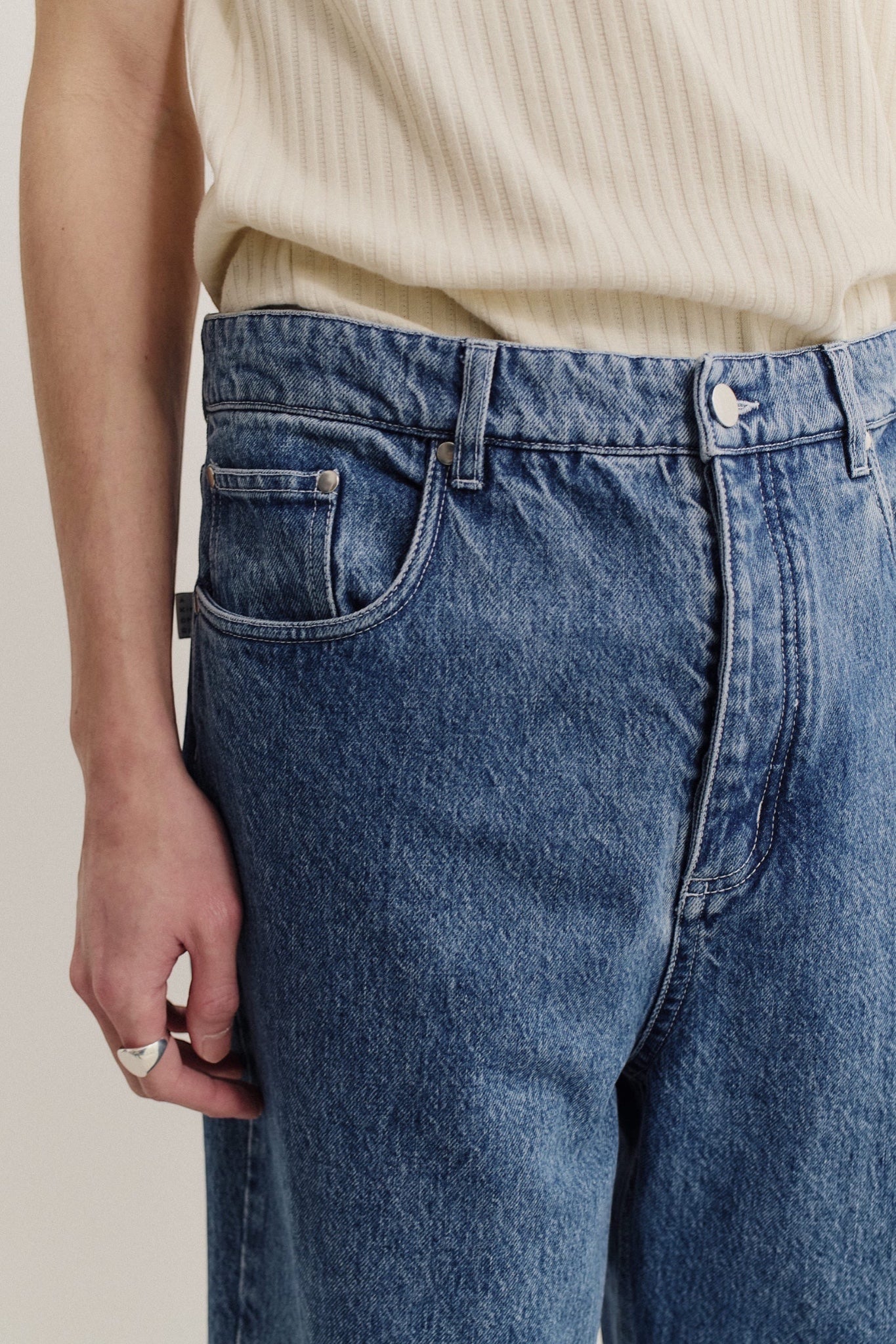 A Kind Of Guise Terek Jeans Worn Denim | Jean Coton Bio Italien