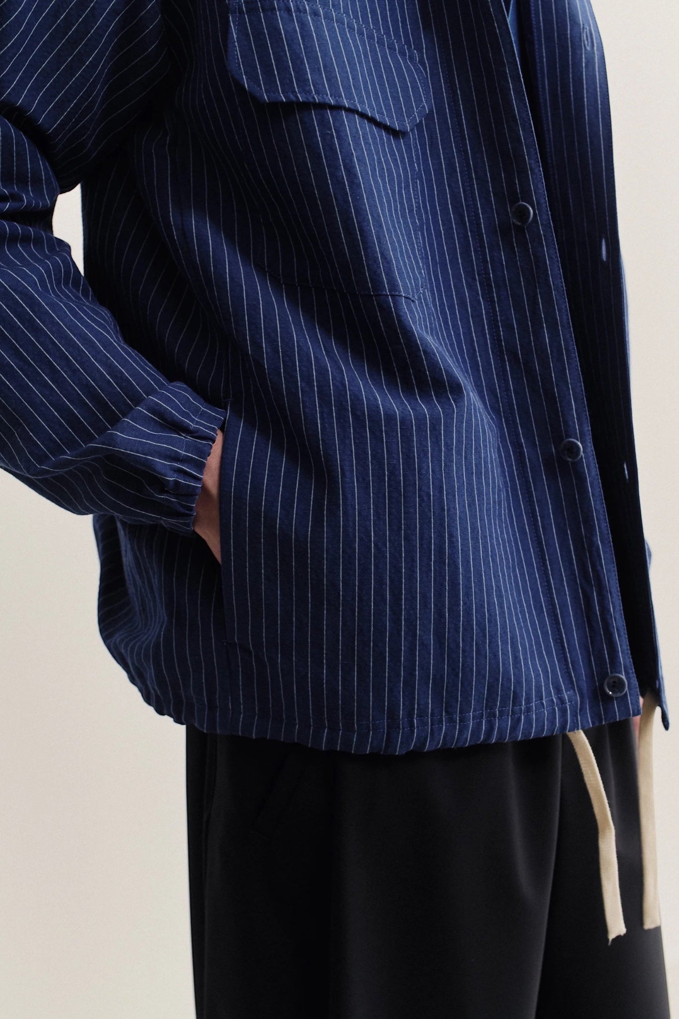 A Kind Of Guise Tsavo Jacket Ocean Stripe | Veste Seersucker Coton Lin