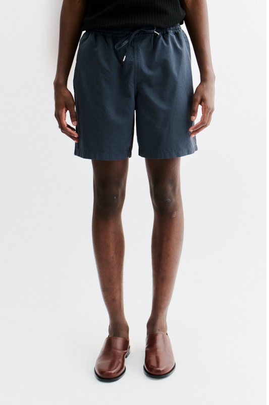 A Kind Of Guise Volta Shorts River Blue | Short Coton Lin Teint en Pièce