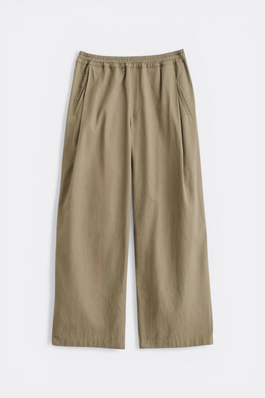 A Kind Of Guise Wewa Wide Trousers Sun Bleached Sage | Pantalon Large Lyocell Lin