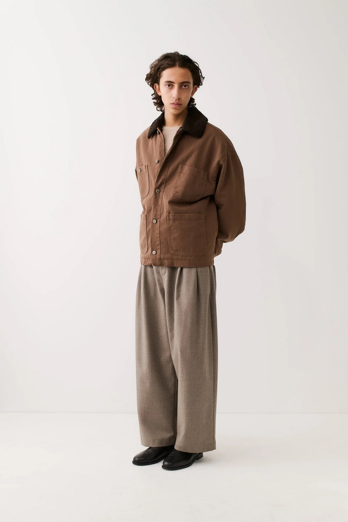 A KIND OF GUISE Yesa Trousers Field Beige | Edgar Bdx