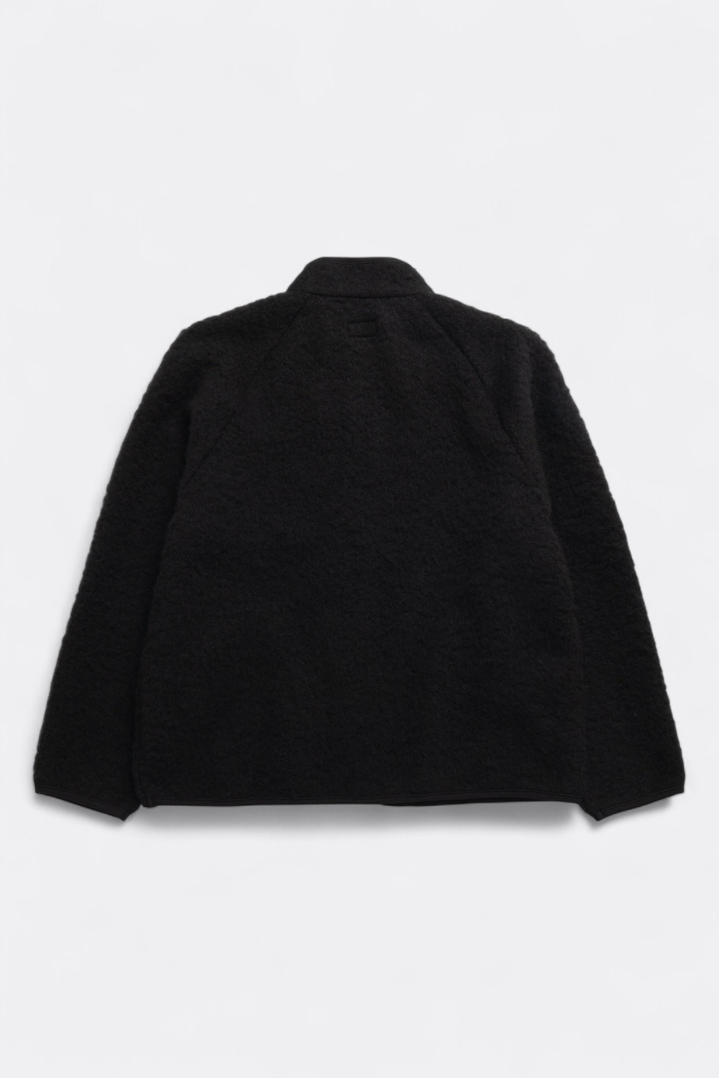 Arpenteur - Contour J (Black)