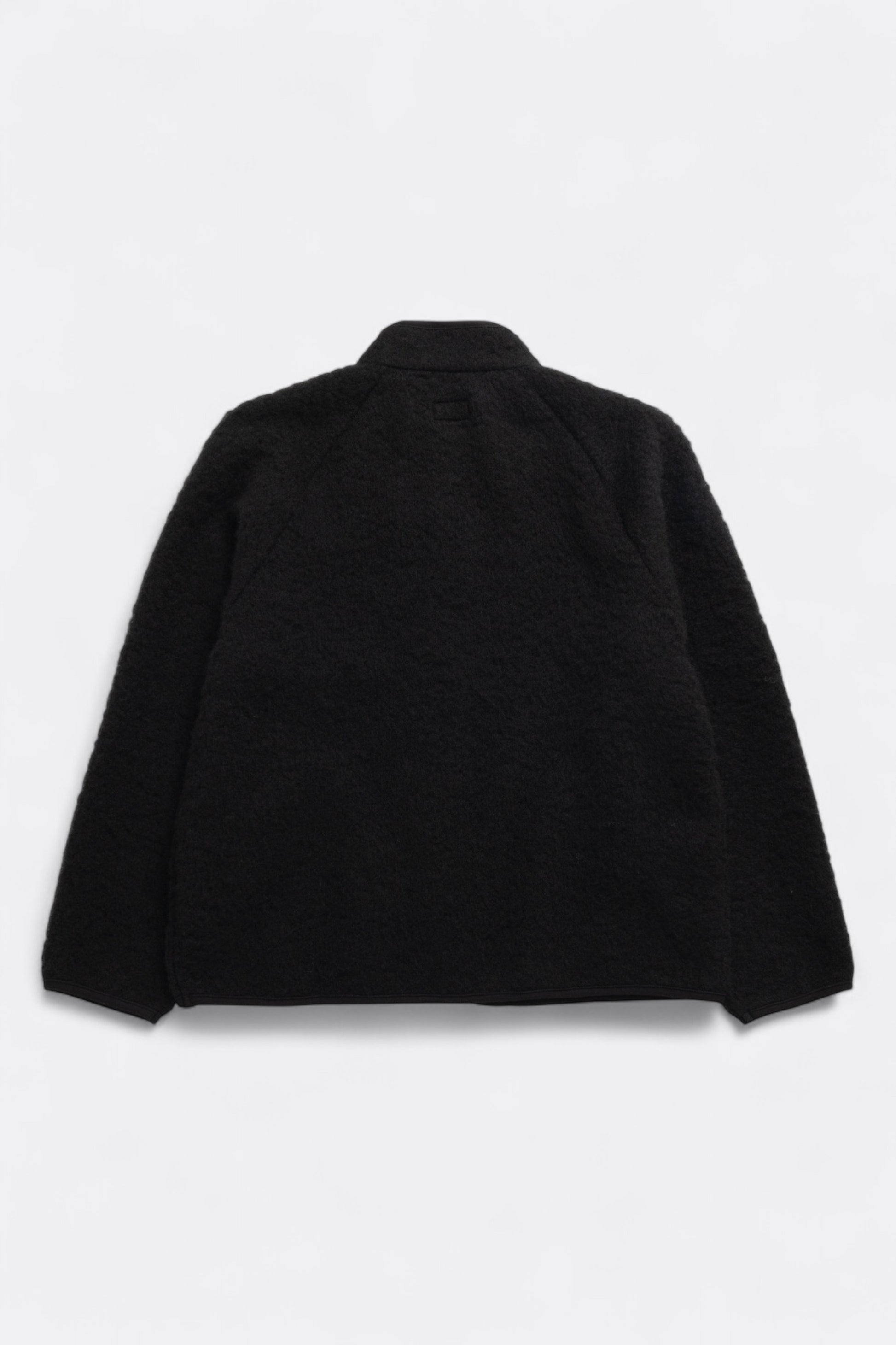 Arpenteur - Contour J (Black)