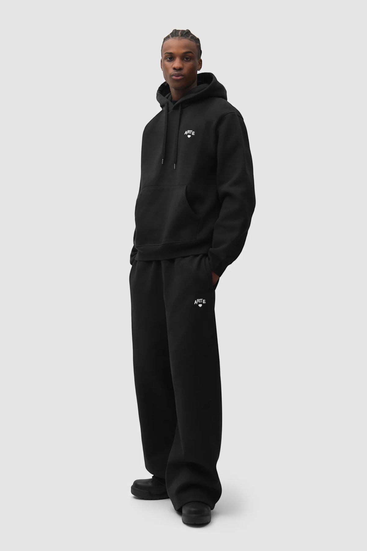ARTE ANTWERP Cor Hoodie Black | Sweat Coton Premium | Edgar Bdx