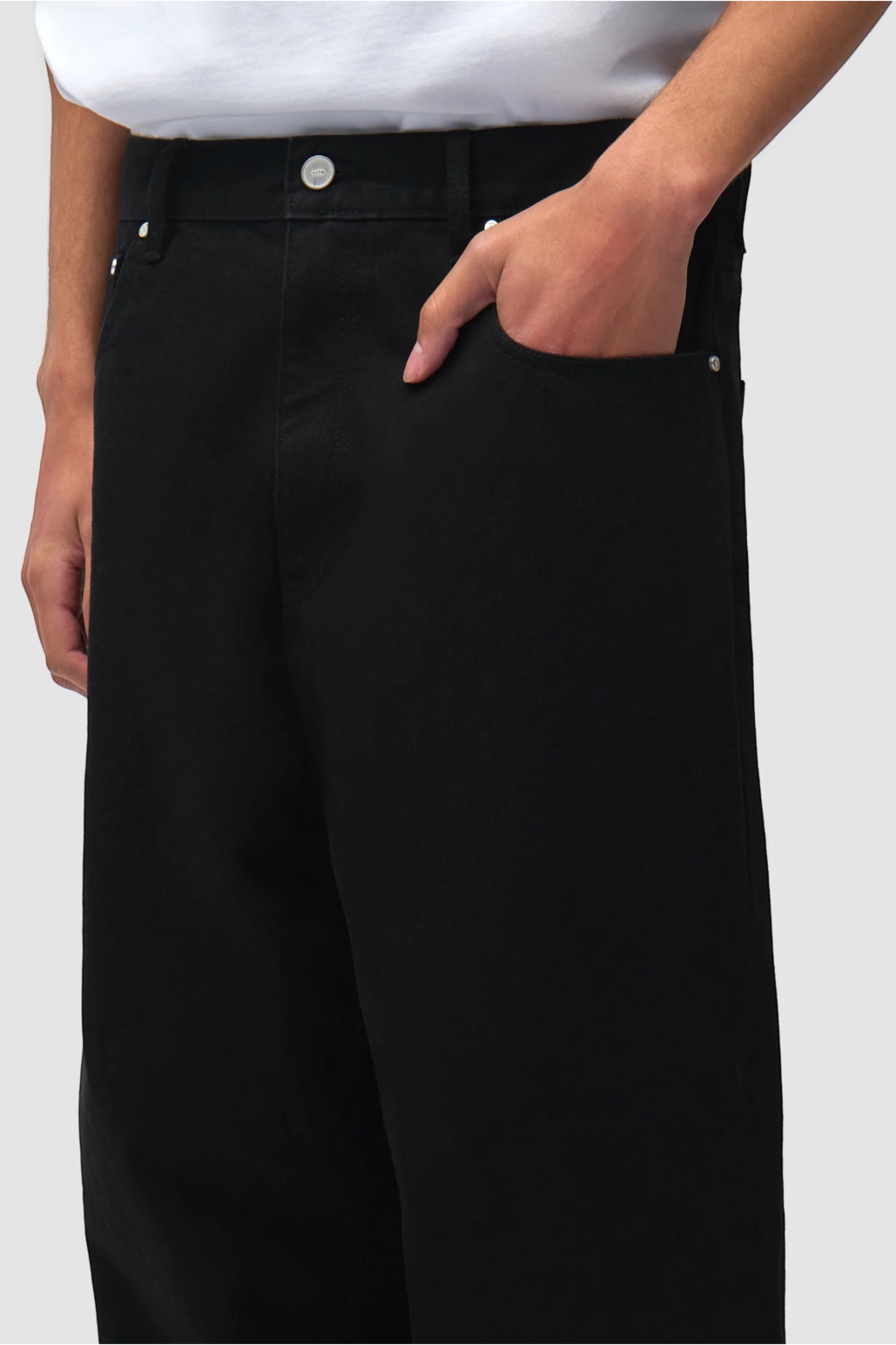 ARTE ANTWERP Ease Denim Pant Black Denim | Pantalon Coton Oversize | Edgar Bdx