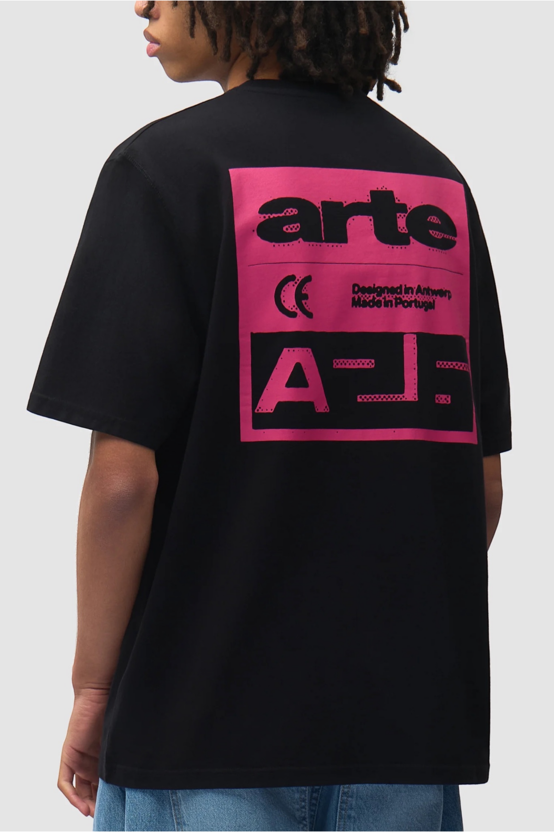 ARTE ANTWERP Pink Serial T-Shirt Black | T-Shirt Coton Premium | Edgar Bdx