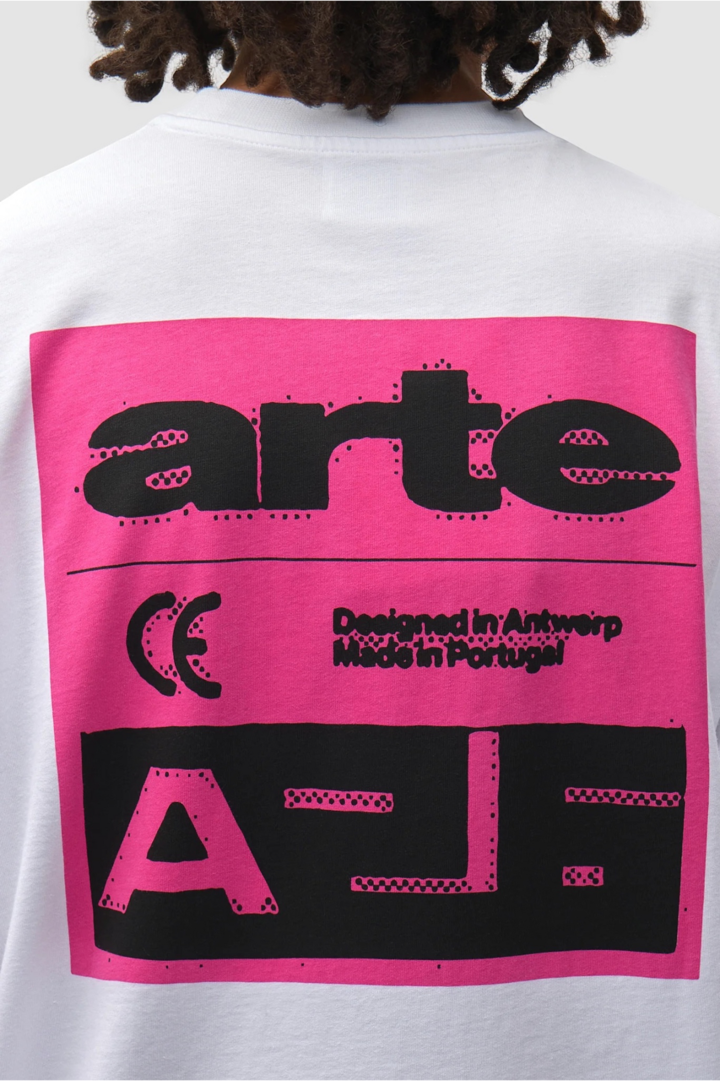 ARTE ANTWERP Pink Serial T-Shirt White | T-Shirt Coton Premium | Edgar Bdx