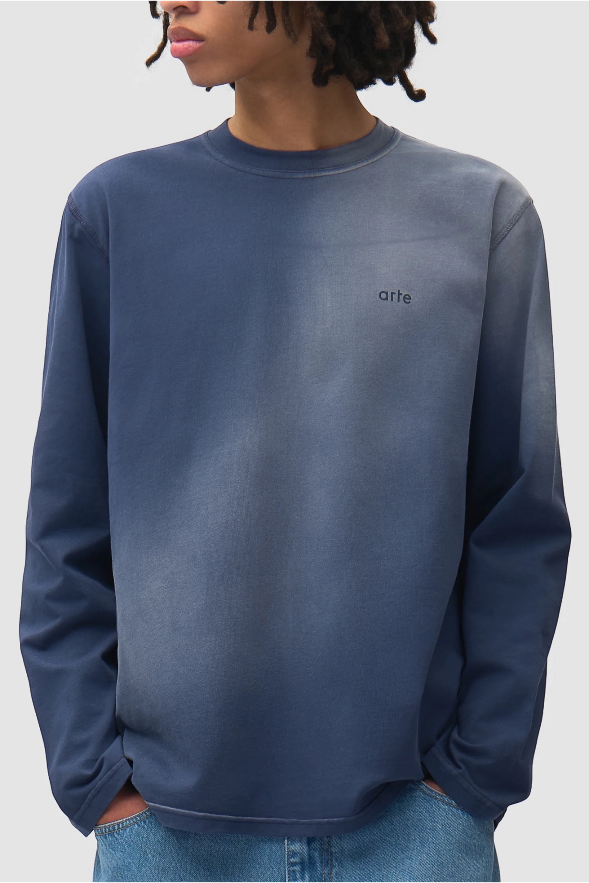 ARTE ANTWERP Stencil Sunfade Longsleeve T-Shirt Navy | T-Shirt Coton Premium | Edgar Bdx