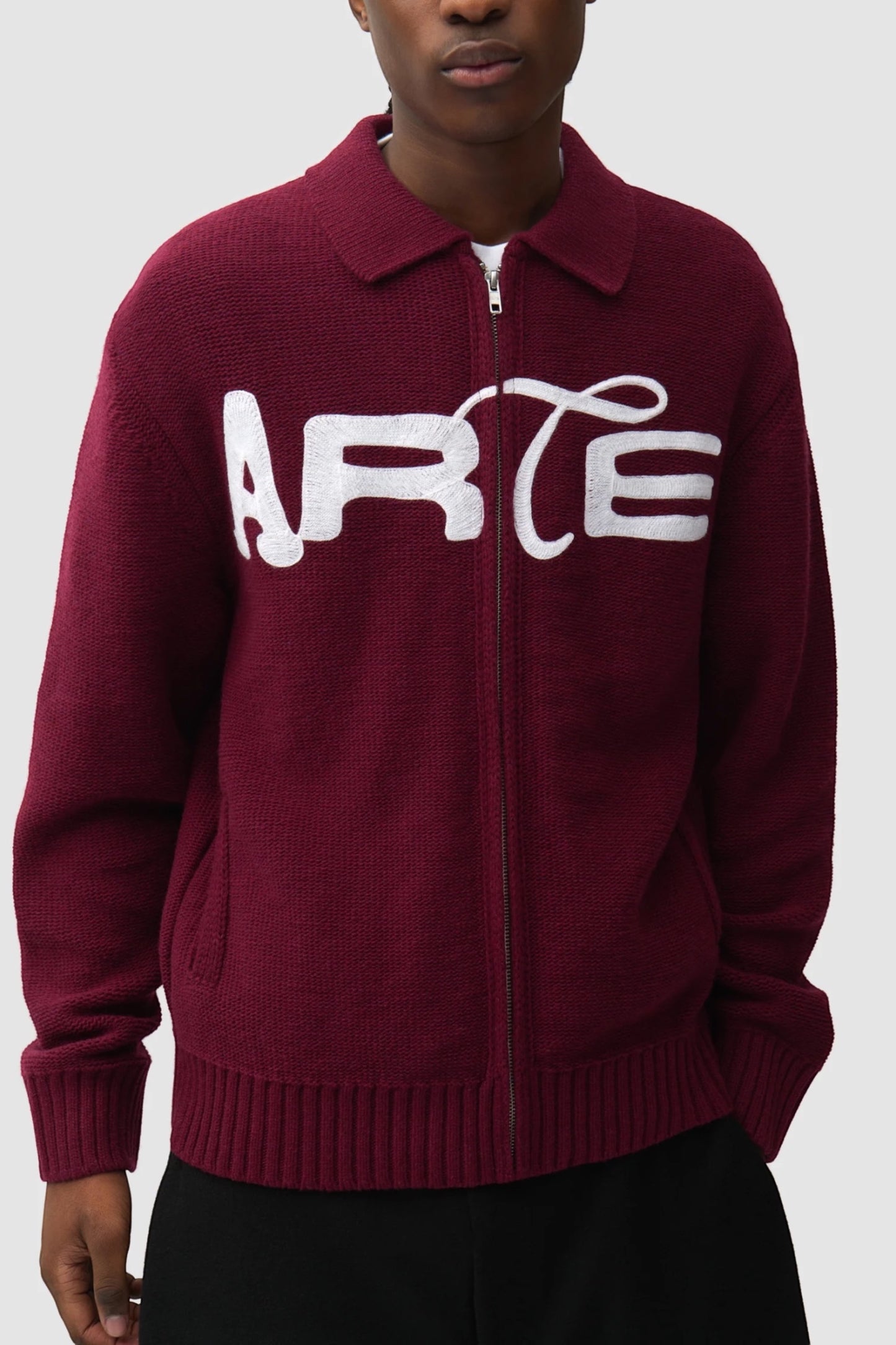 ARTE ANTWERP Stencil Zip Cardigan Bordeaux | Cardigan Laine Premium | Edgar Bdx