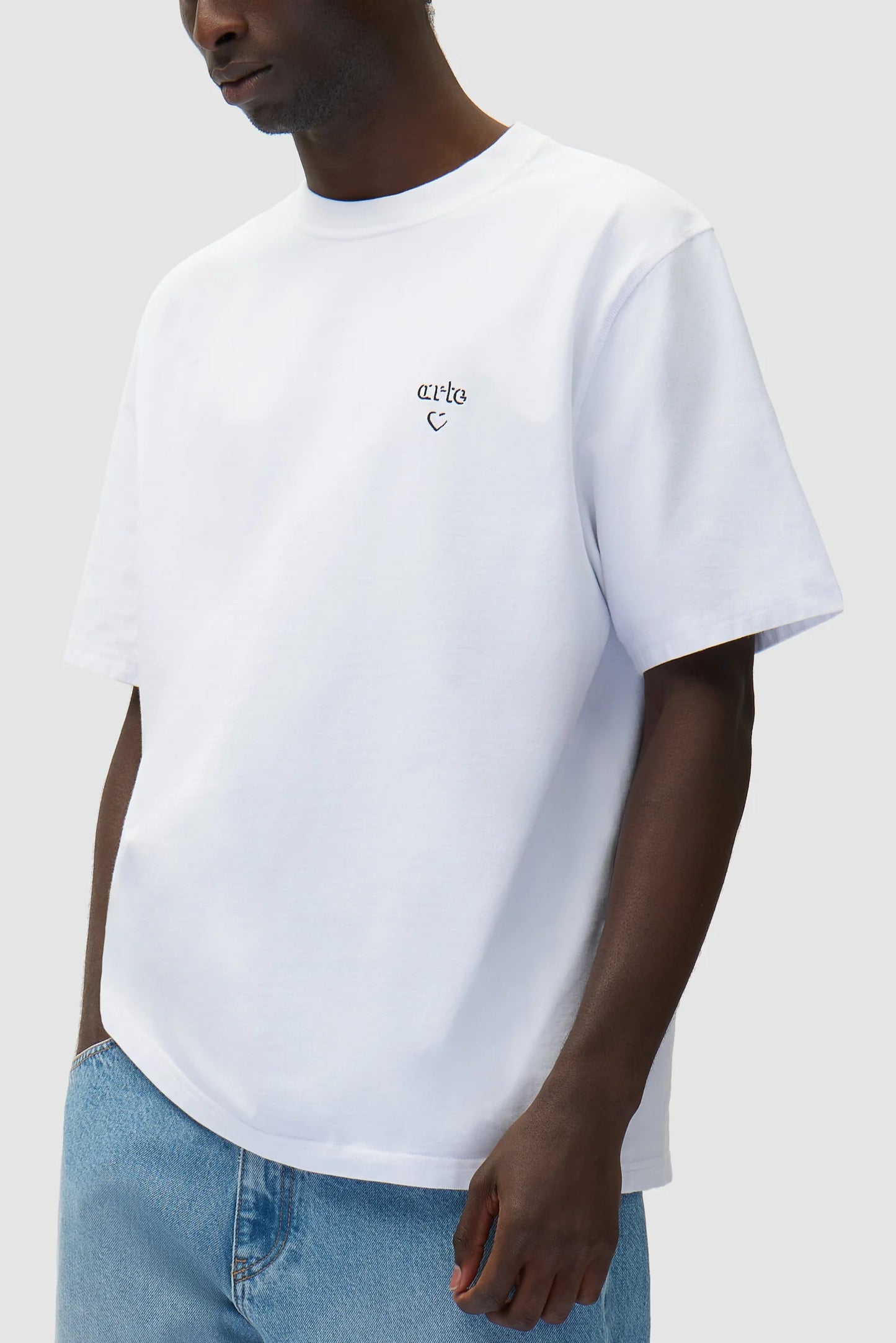 Arte - Arte Heart Logo T-Shirt (White)