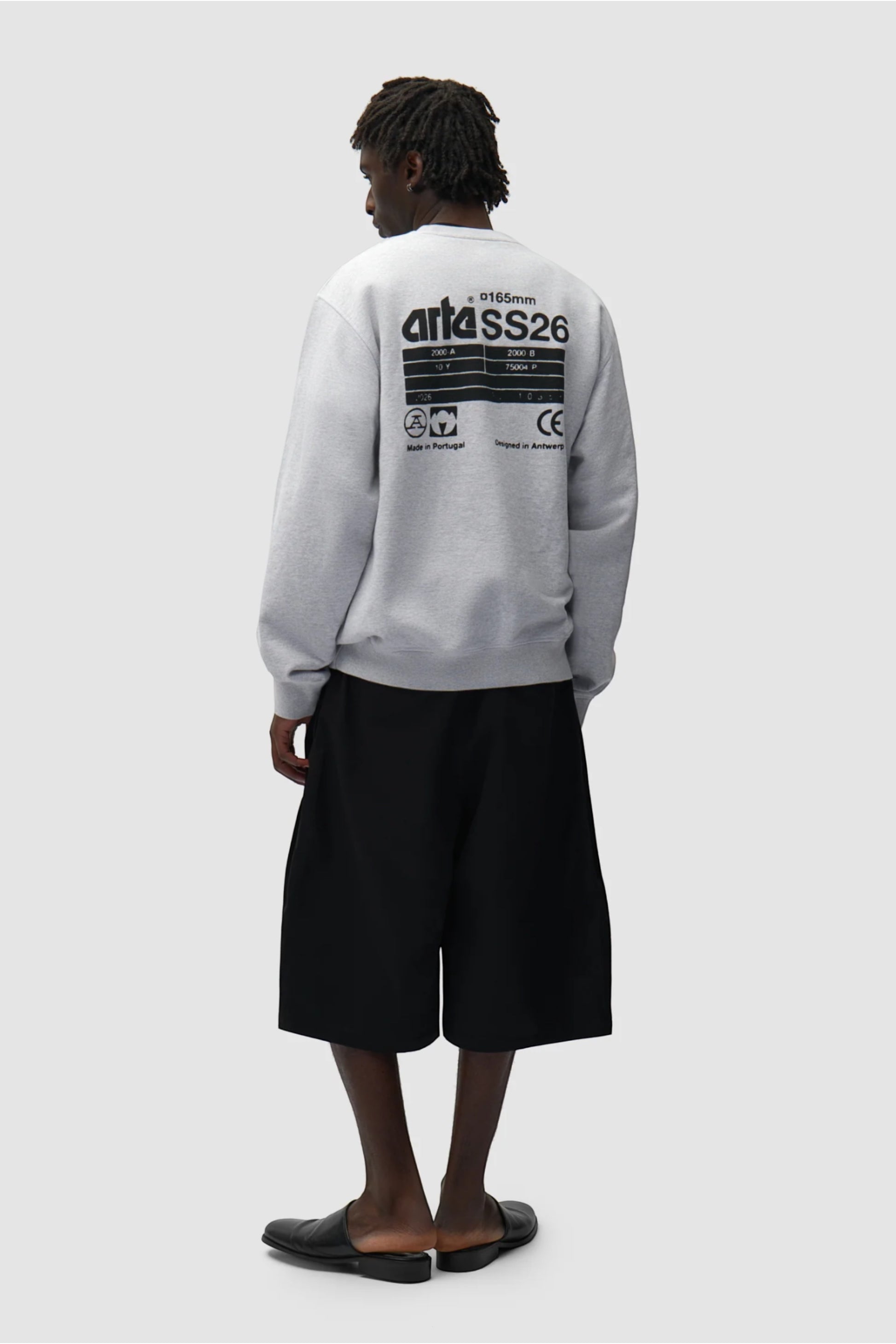 Crewneck Arte Grey - SS26 Dos - Coton Premium Portugal