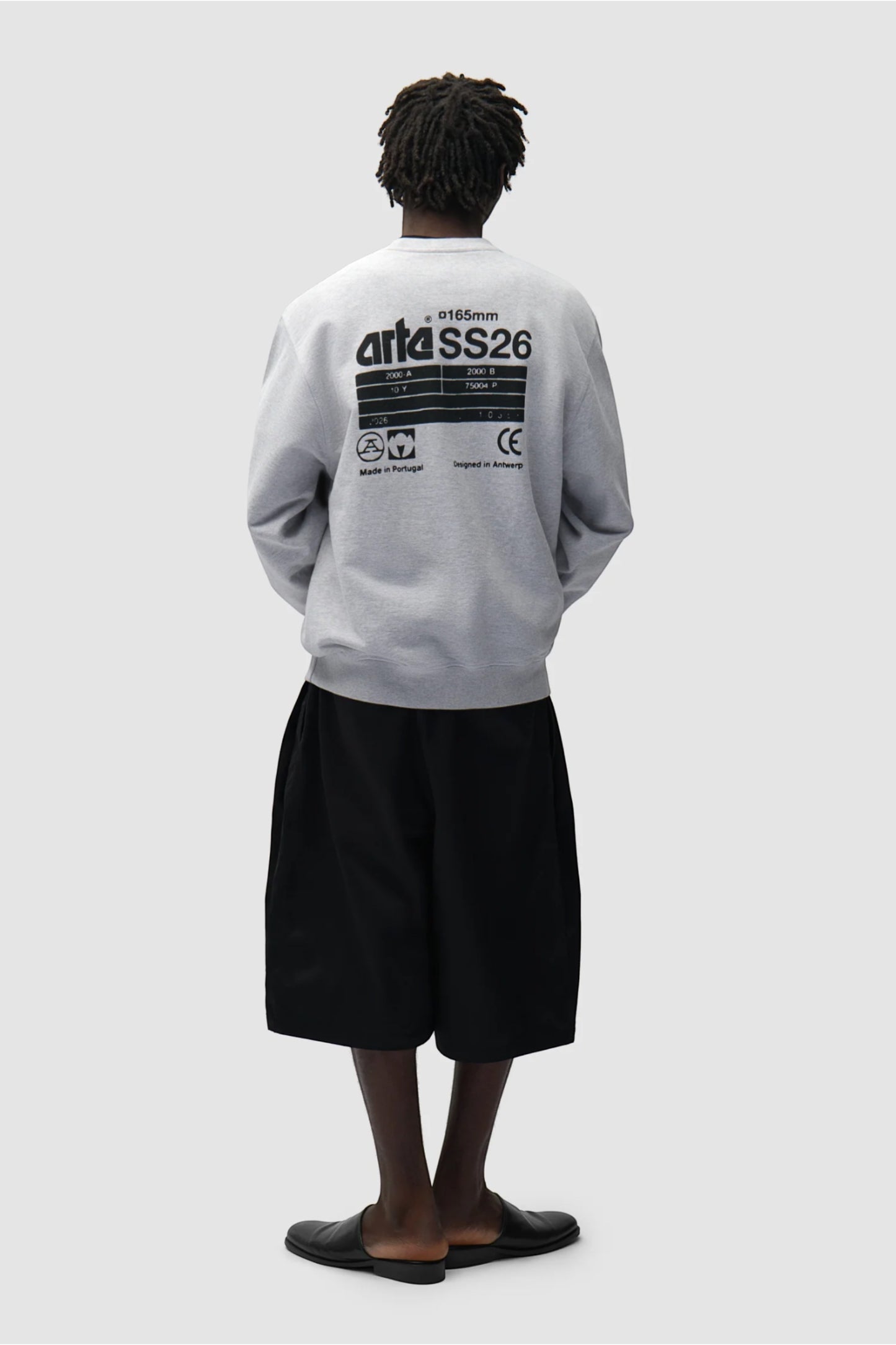 Crewneck Arte Grey - SS26 Dos - Coton Premium Portugal