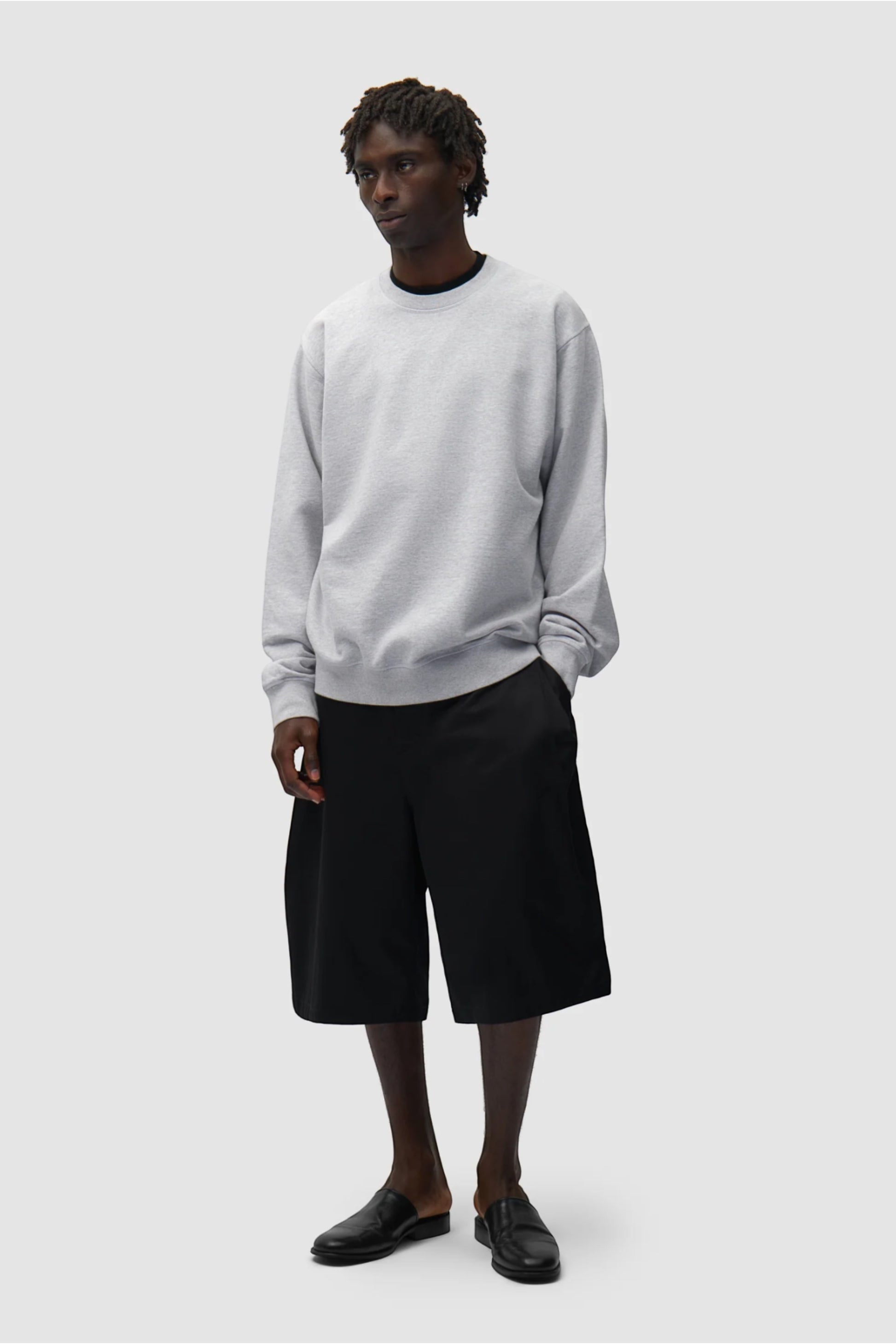 Crewneck Arte Grey - SS26 Dos - Coton Premium Portugal