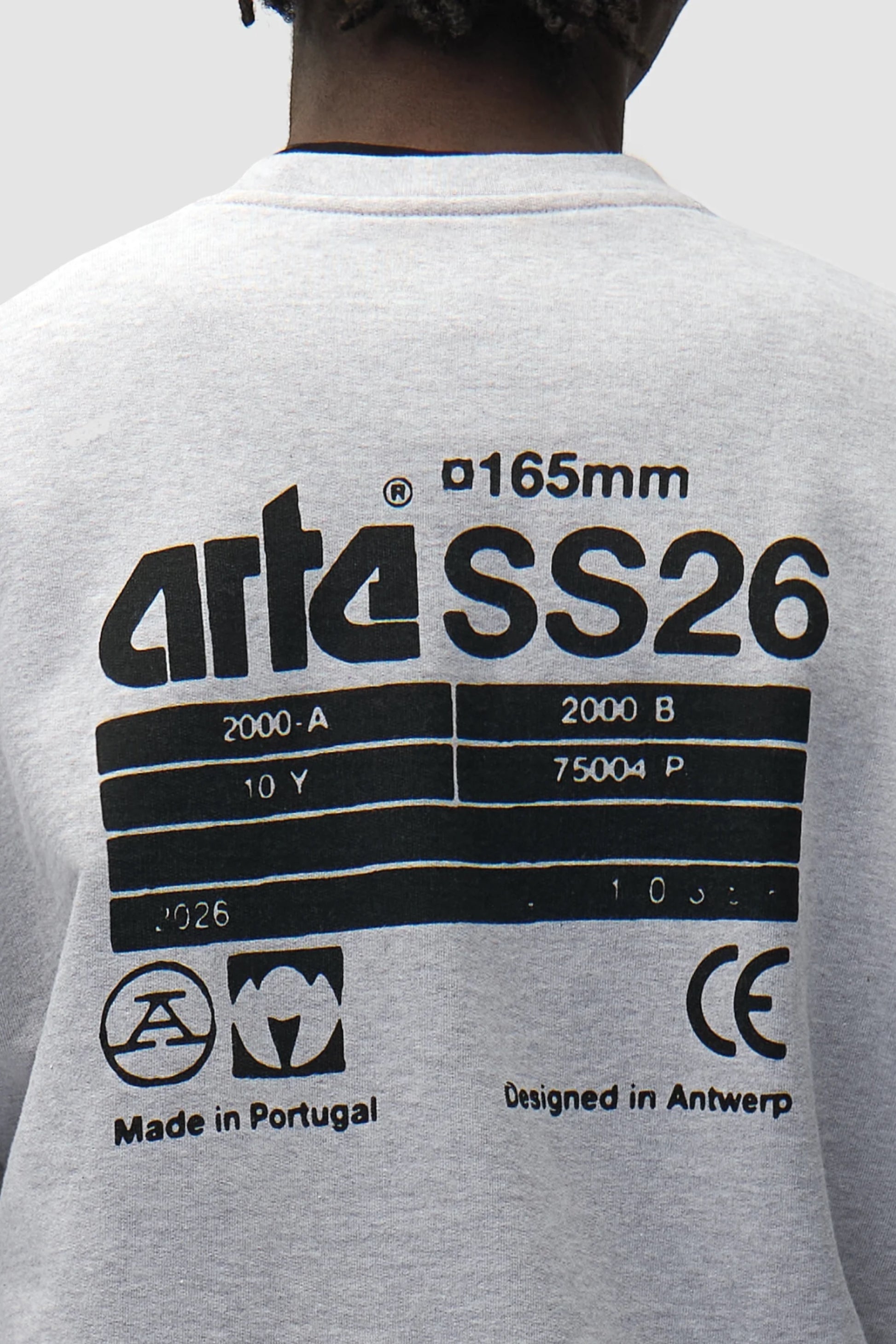 Crewneck Arte Grey - SS26 Dos - Coton Premium Portugal