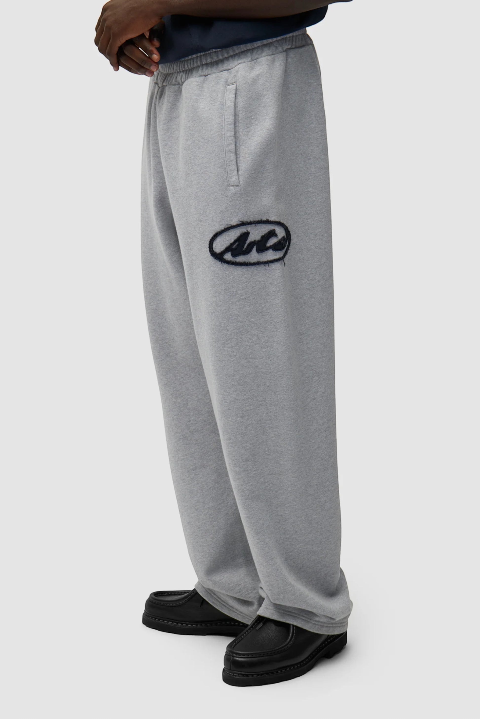 Pantalon Survêtement Arte Grey - Logo Patch - Coton Premium Portugal