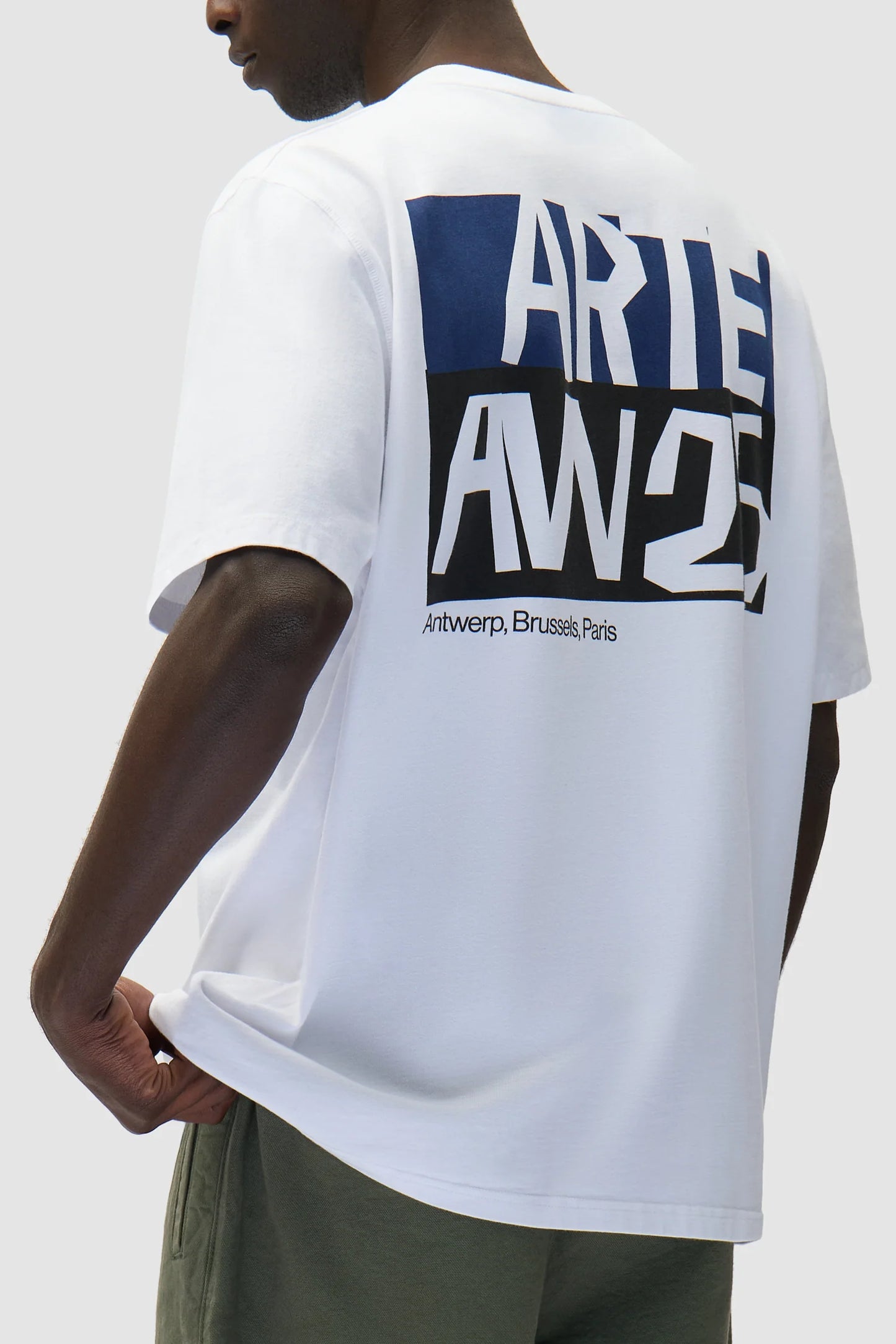 Arte - Cut Out Print T-Shirt (White)