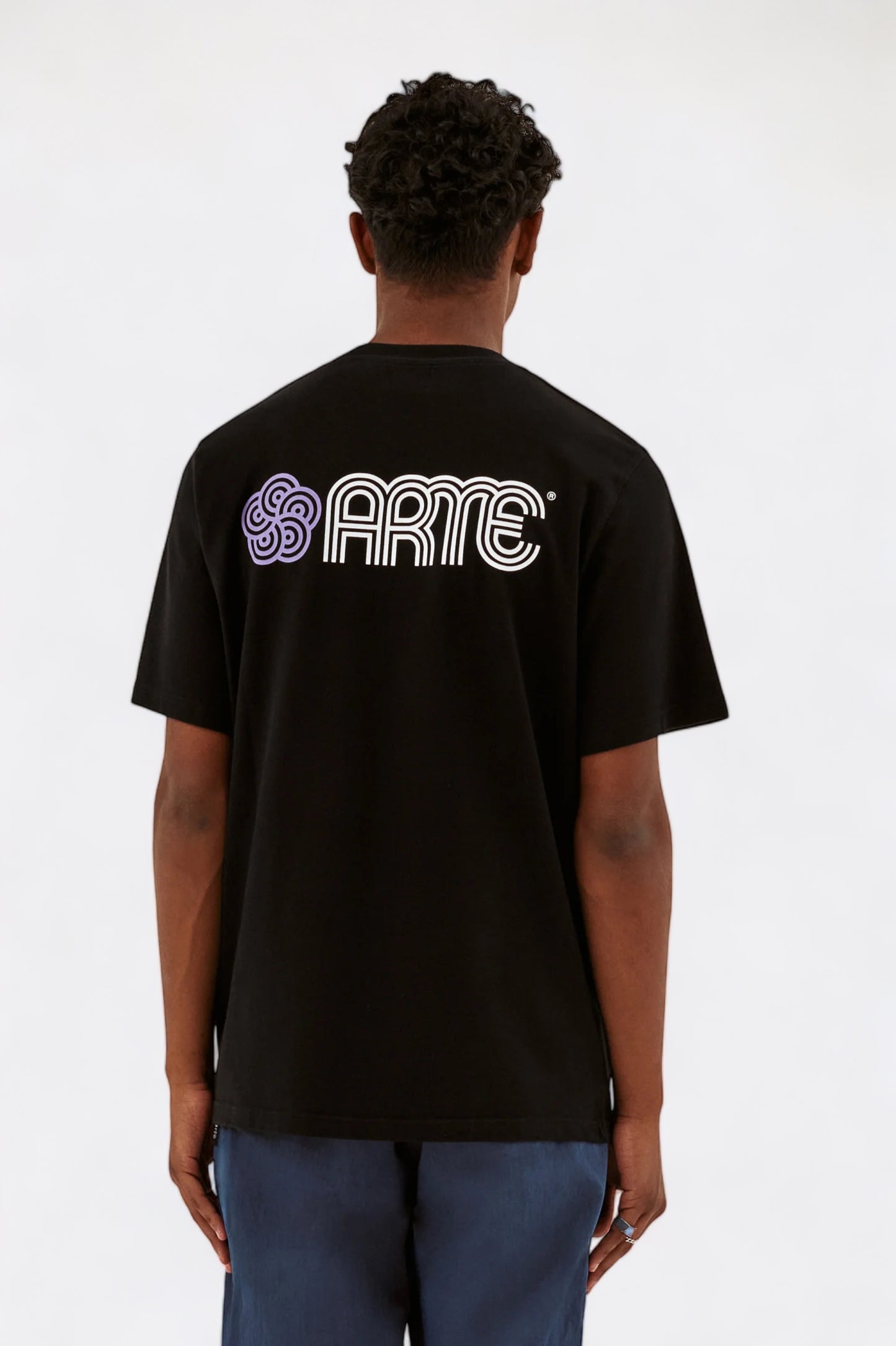 Arte - Teo Circle Flower T-shirt (Black)