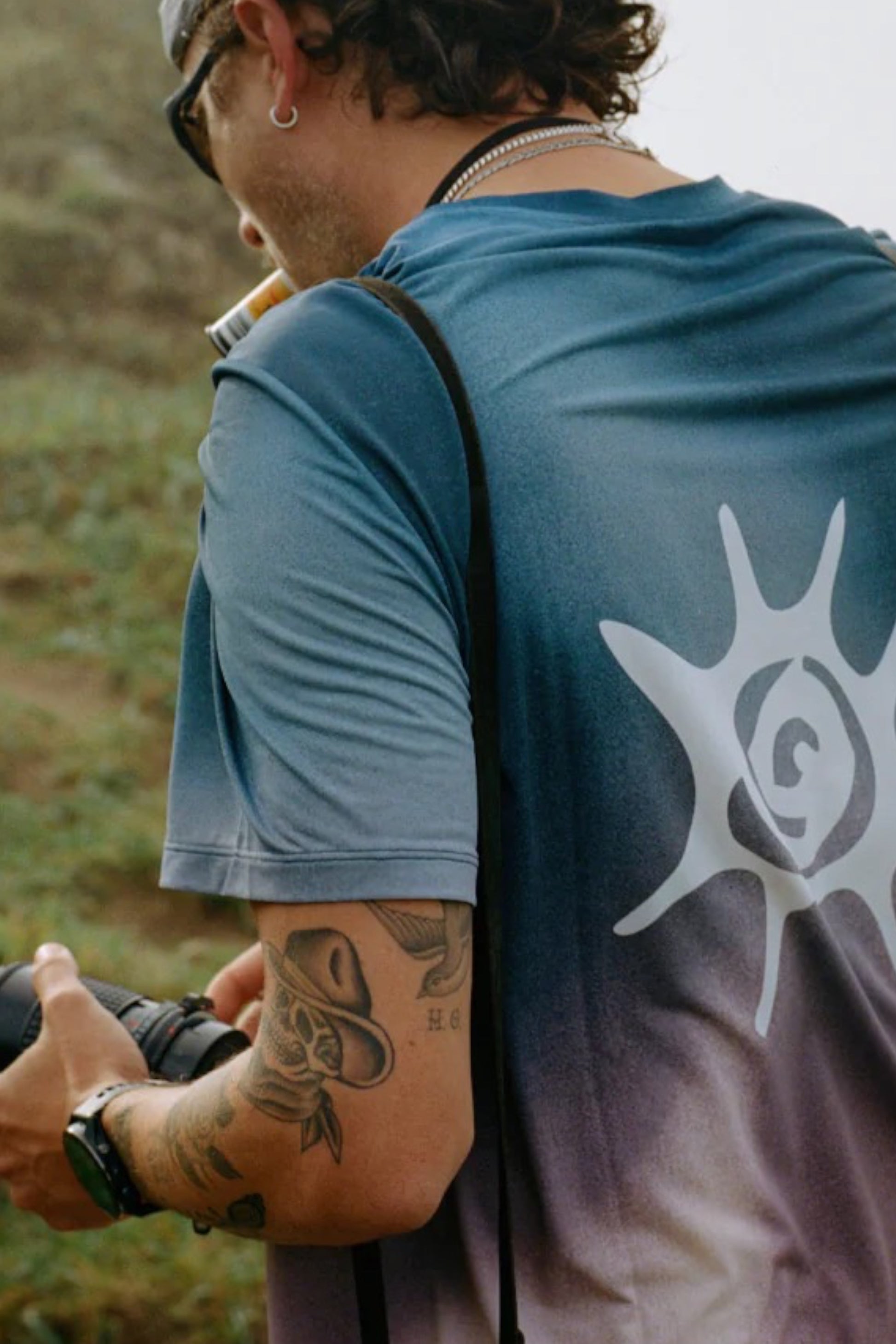 Bandit - Men's Specter™ Performance Tee (Flow State Aegean Multi)