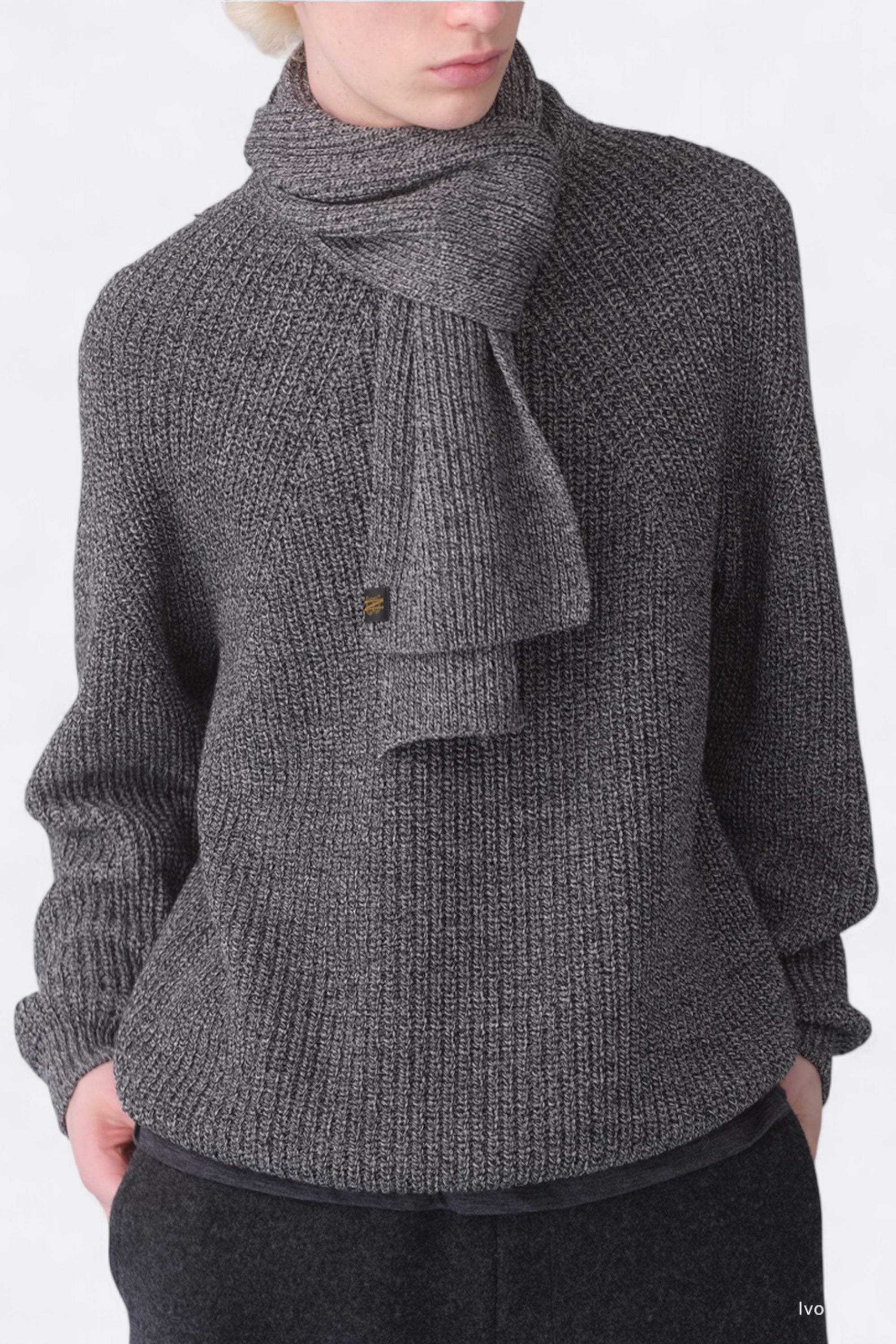Batoner Signature Crew Neck Black | Merino Wool Solidwool Jumper