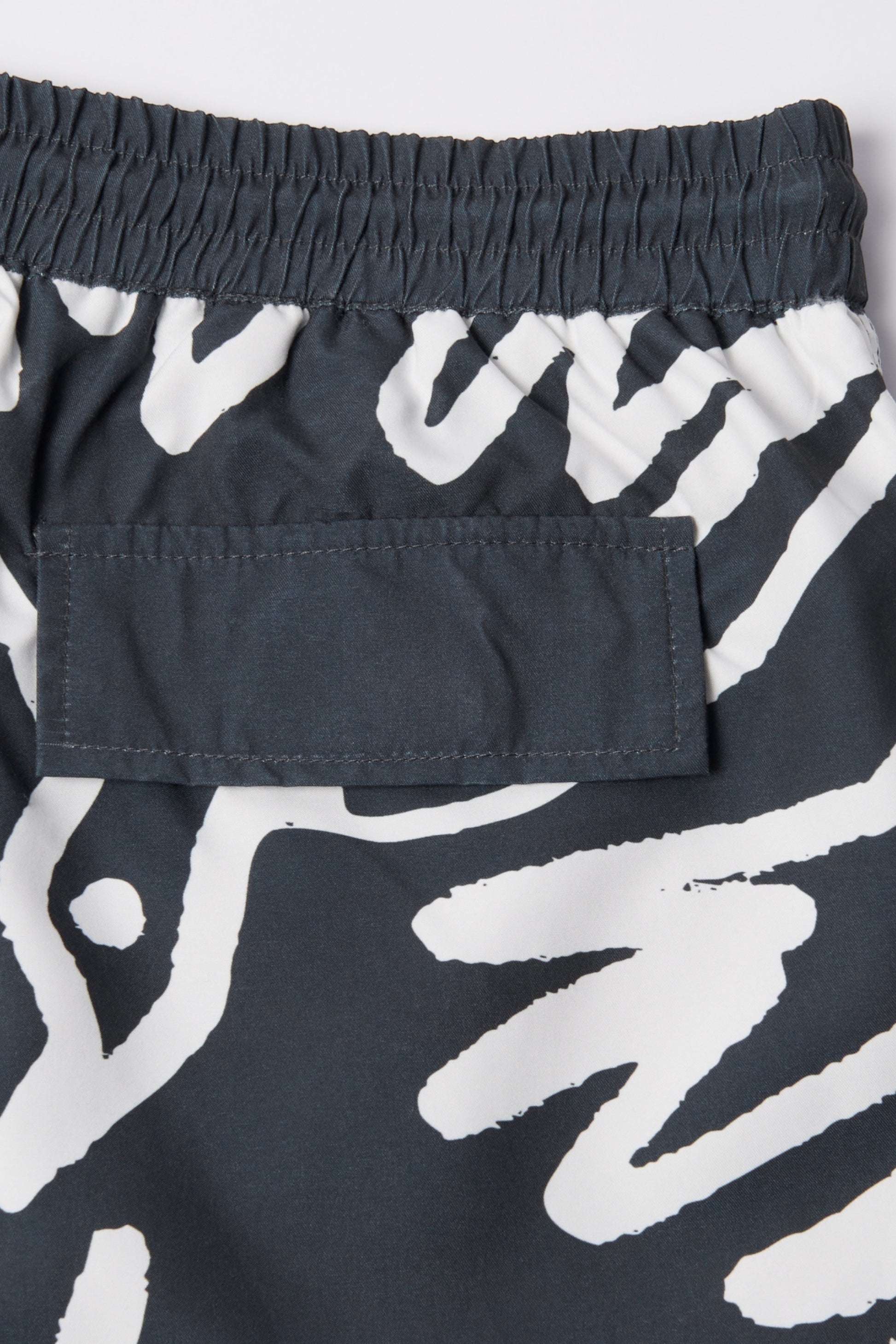 By Parra Birds Fly Free Swim Short Black | Short de Bain Imprimé | Edgar Bdx