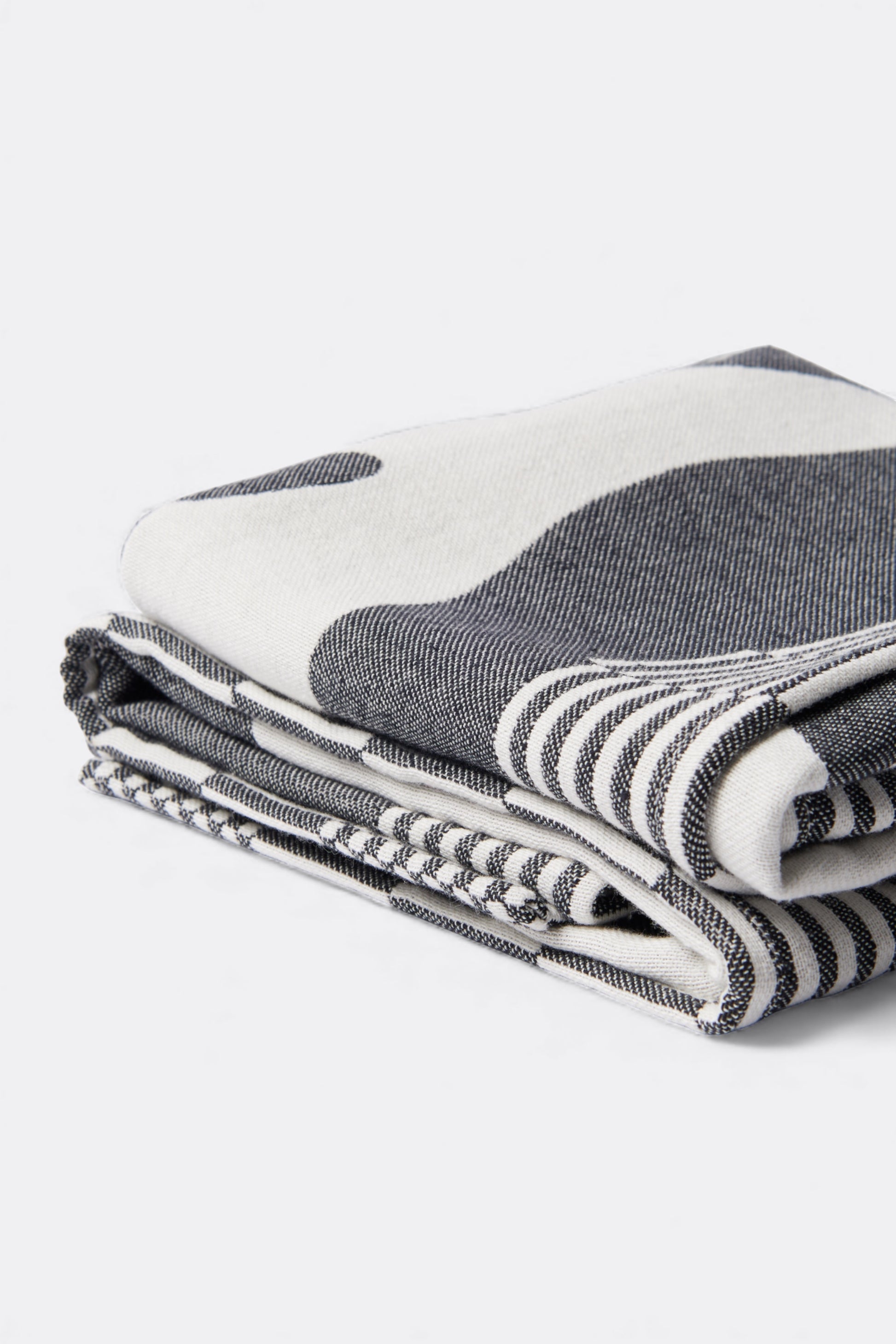 By Parra - Infinite Kitchen Bird Towel Set (Black)