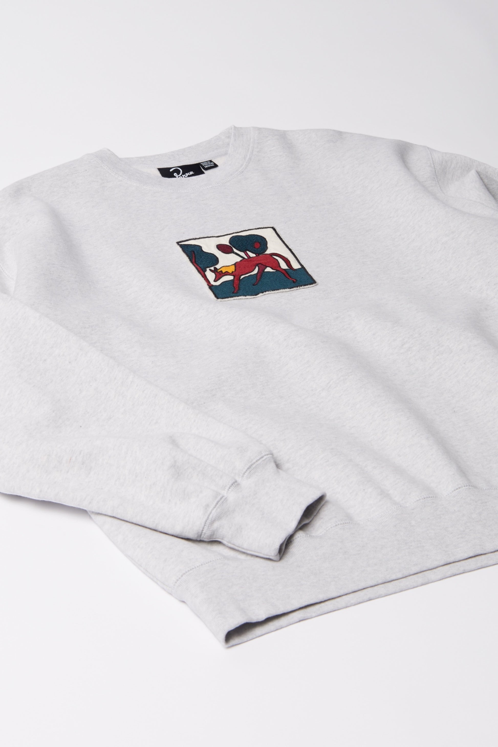 BY PARRA Long Lost Leg Crewneck Heather Grey | Sweatshirt Premium | Edgar Bdx