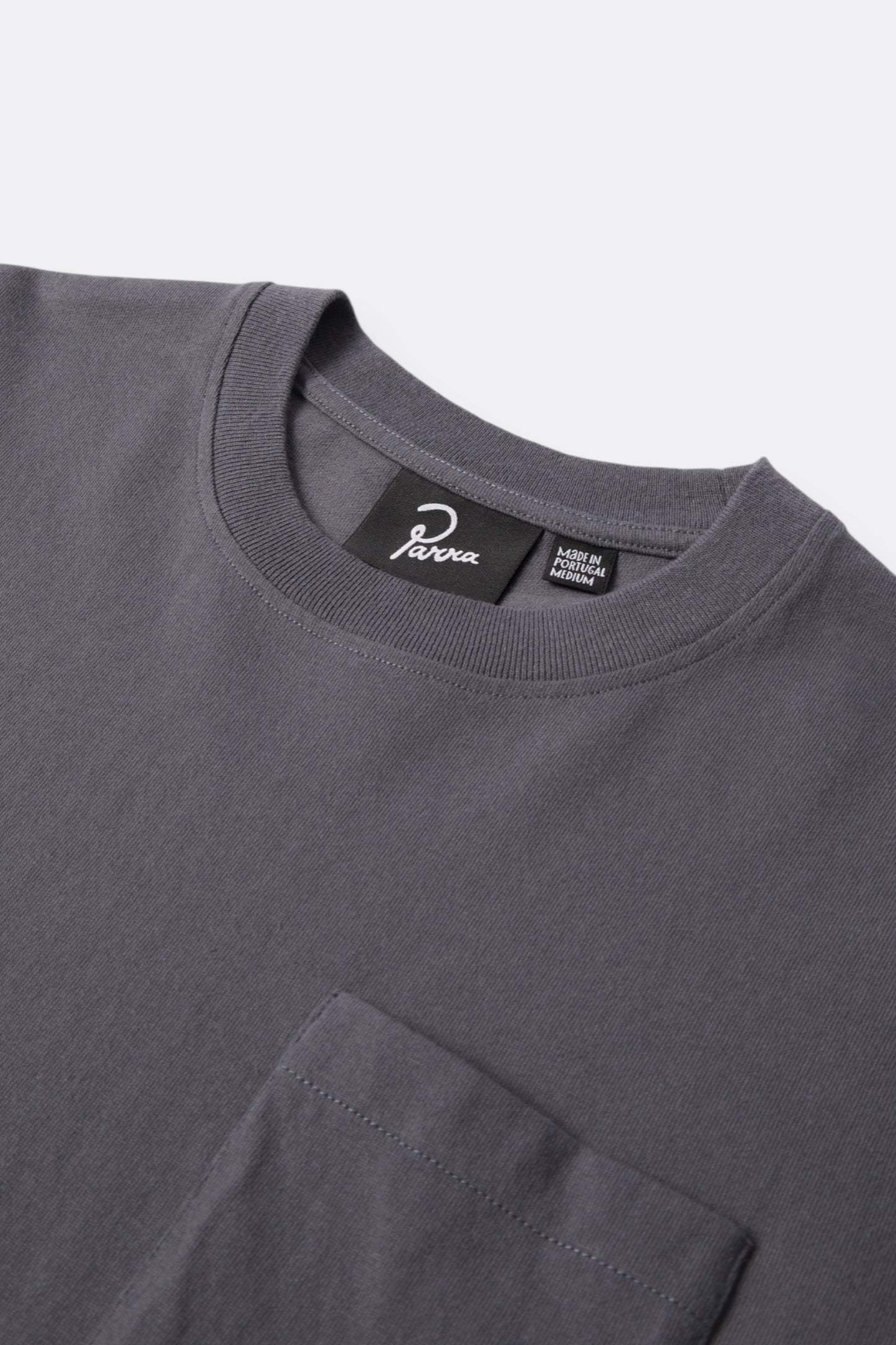 by-parra-signature-pocket-t-shirt-grey