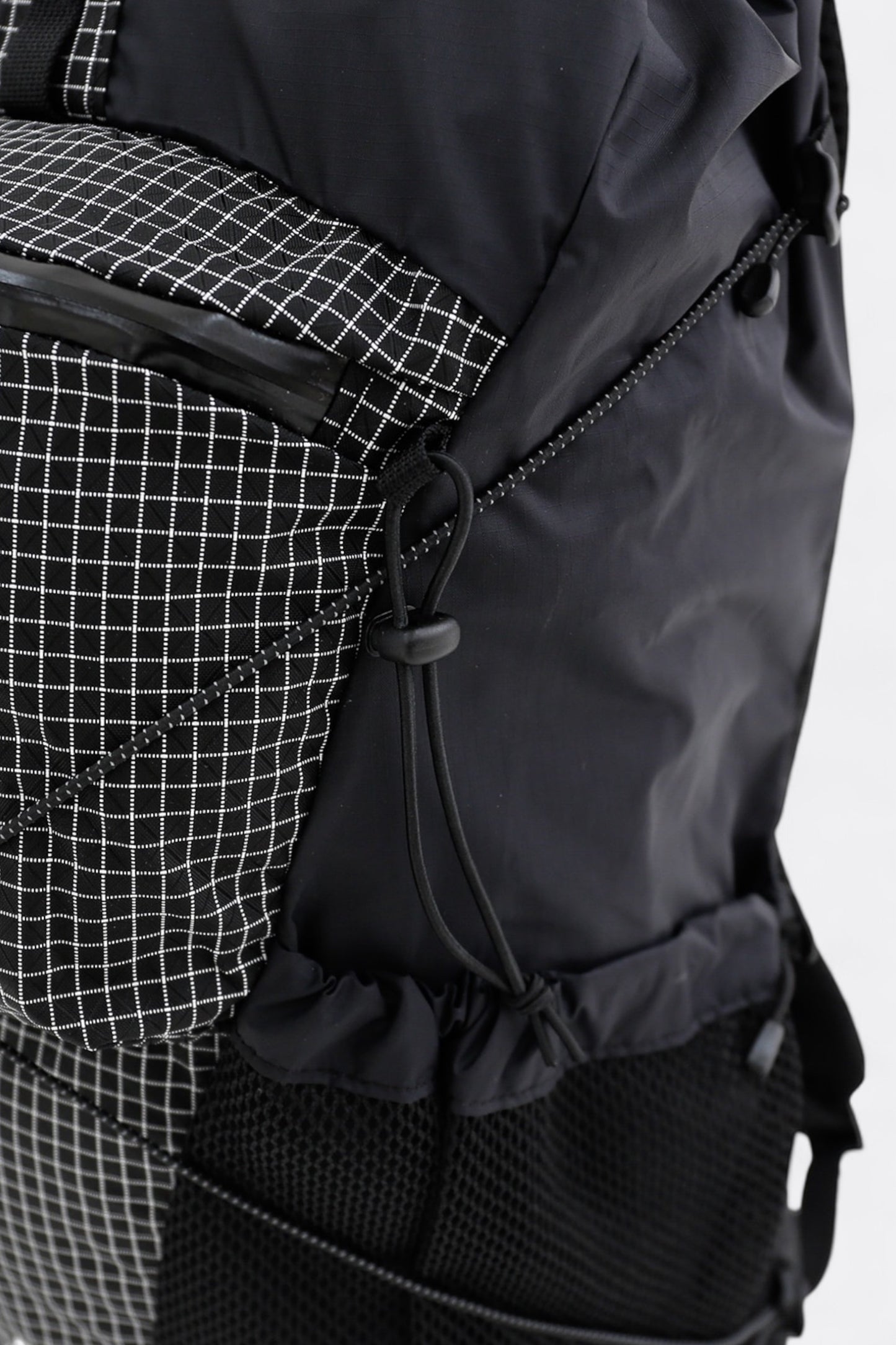CAYL - Biseul Bag (Grid Black)